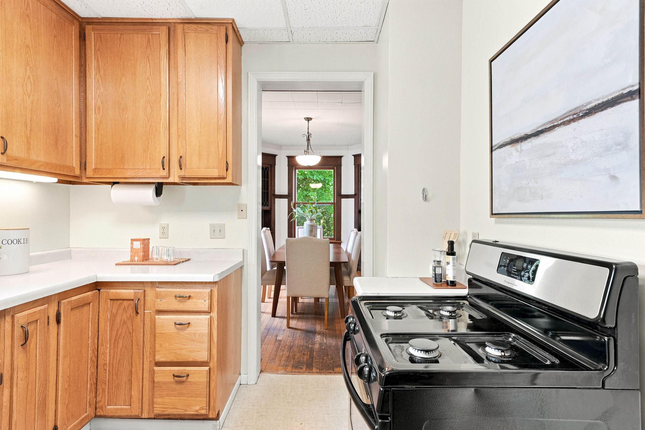 View of Residential at 1437 Englewood Avenue, Saint Paul MN 55104, Saint Paul (49 of 66) - Mike Wilen | Minnesota Team Real Estate