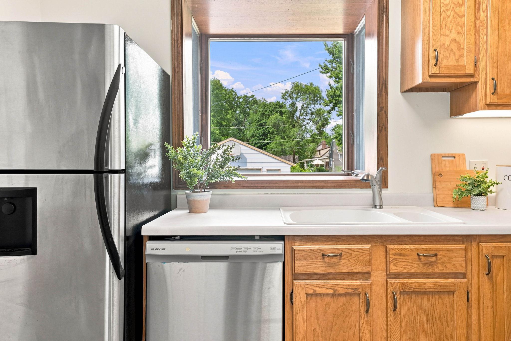 View of Residential at 1437 Englewood Avenue, Saint Paul MN 55104, Saint Paul (47 of 66) - Mike Wilen | Minnesota Team Real Estate