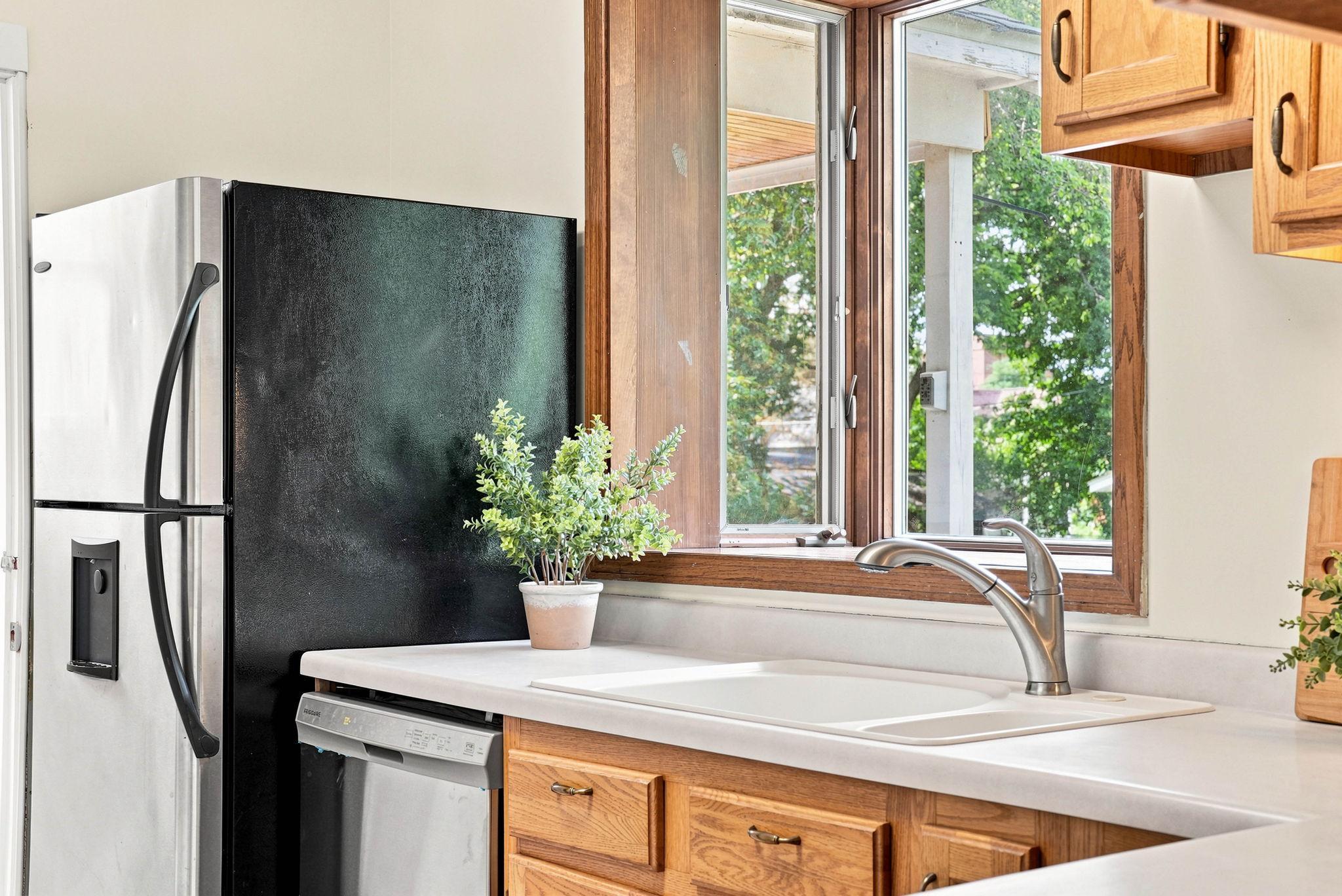 View of Residential at 1437 Englewood Avenue, Saint Paul MN 55104, Saint Paul (46 of 66) - Mike Wilen | Minnesota Team Real Estate
