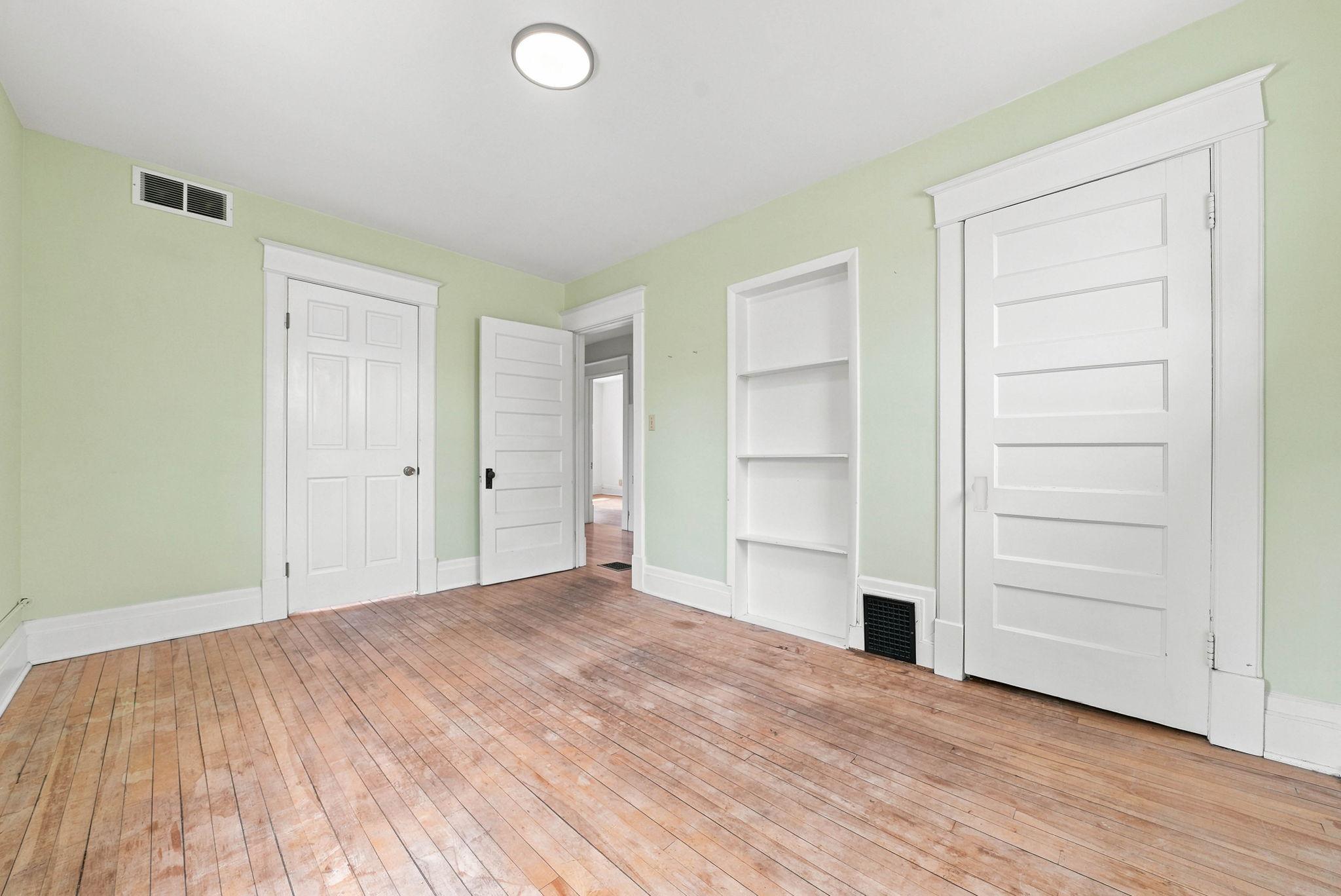 View of Residential at 1437 Englewood Avenue, Saint Paul MN 55104, Saint Paul (28 of 66) - Mike Wilen | Minnesota Team Real Estate