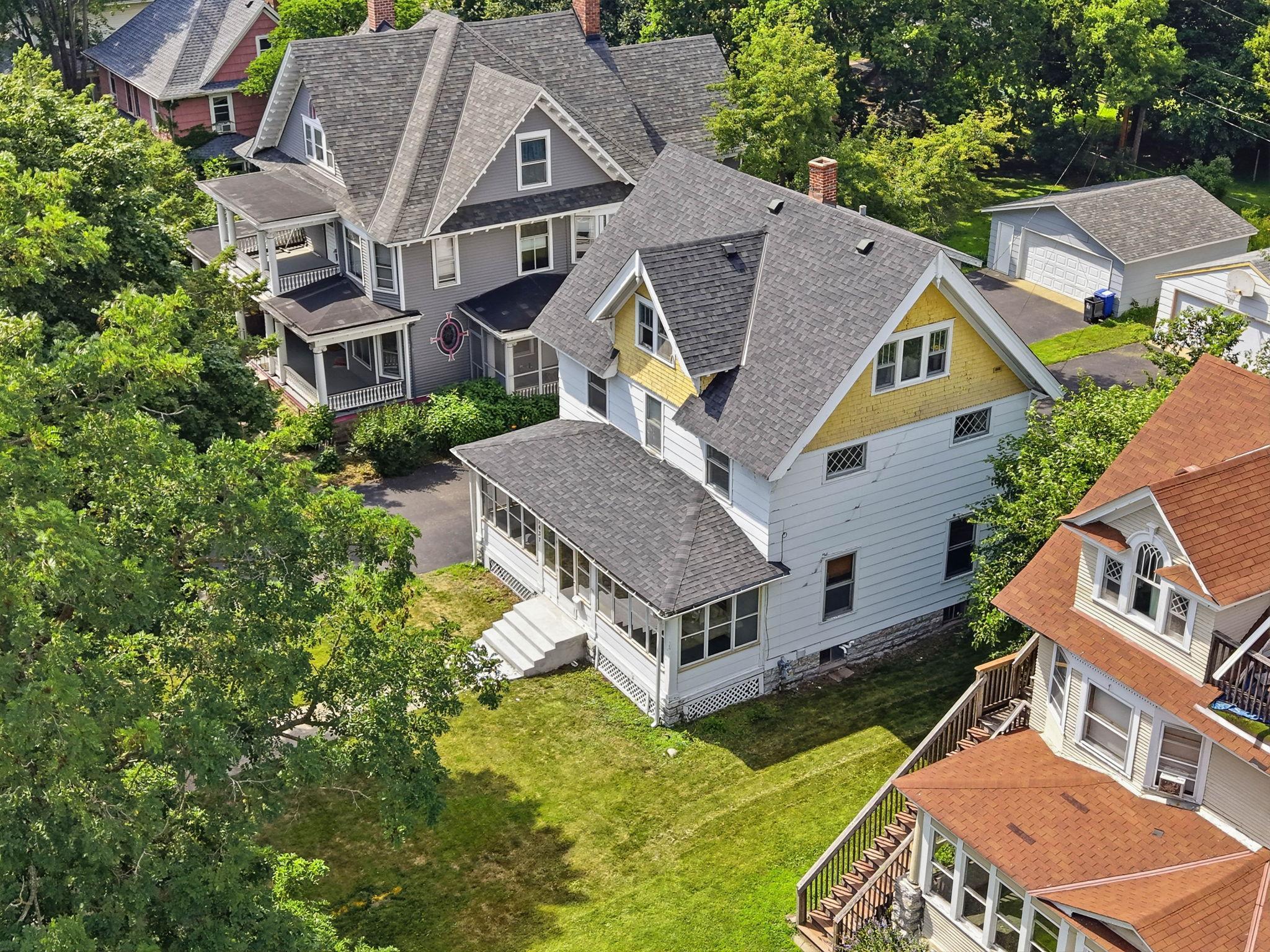 View of Residential at 1437 Englewood Avenue, Saint Paul MN 55104, Saint Paul (58 of 66) - Mike Wilen | Minnesota Team Real Estate
