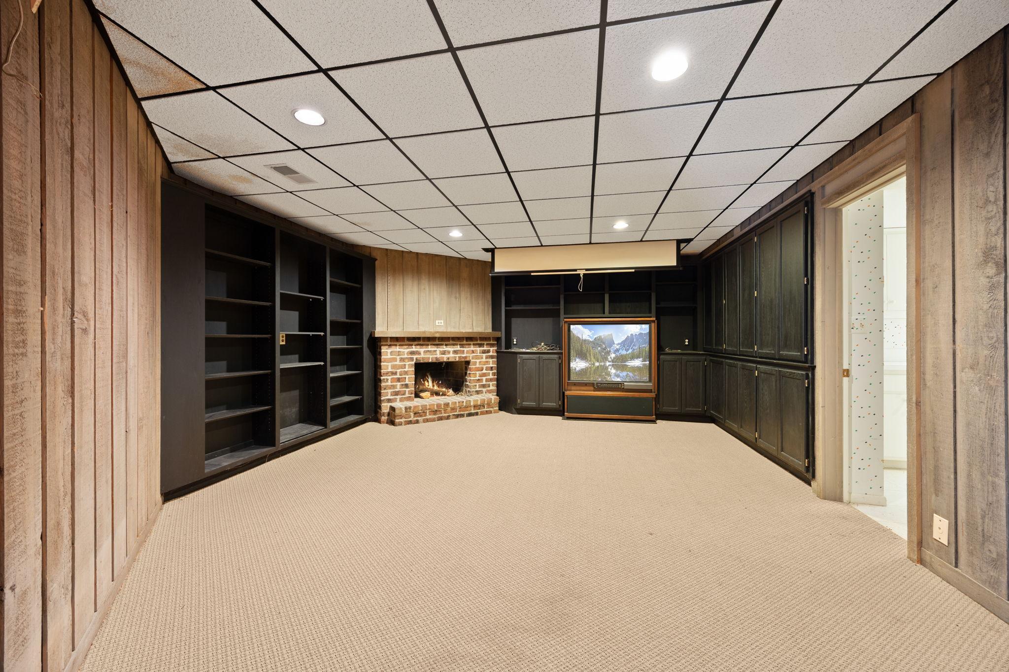 View of Residential at 1065 Edgewood Hills Road, Orono MN 55391, Orono (34 of 40) - Mike Wilen | Minnesota Team Real Estate