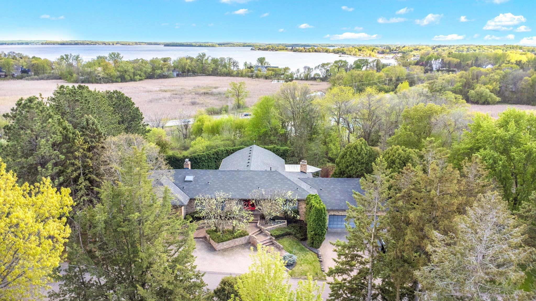 View of Residential at 1065 Edgewood Hills Road, Orono MN 55391, Orono (16 of 40) - Mike Wilen | Minnesota Team Real Estate