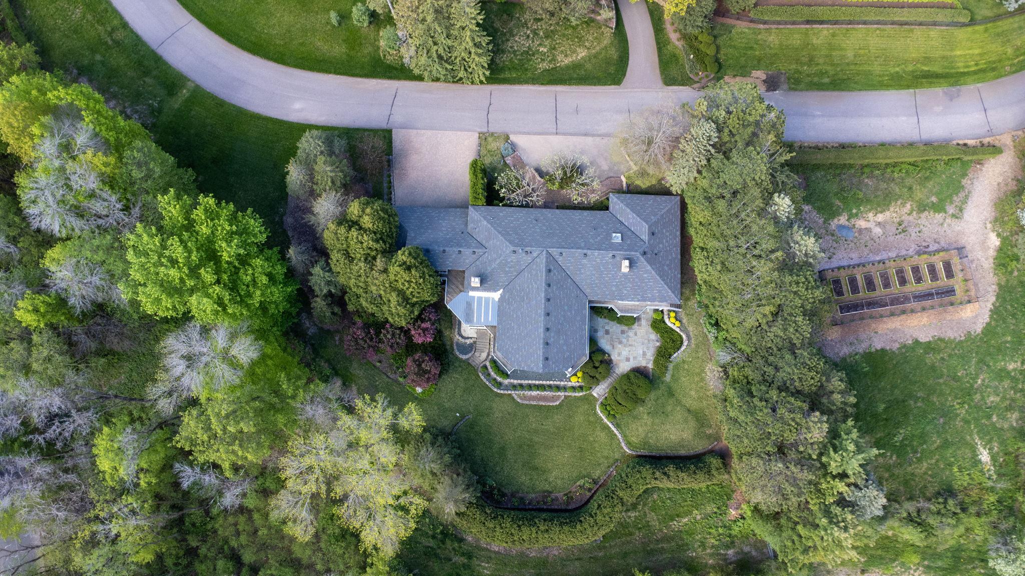 View of Residential at 1065 Edgewood Hills Road, Orono MN 55391, Orono (14 of 40) - Mike Wilen | Minnesota Team Real Estate