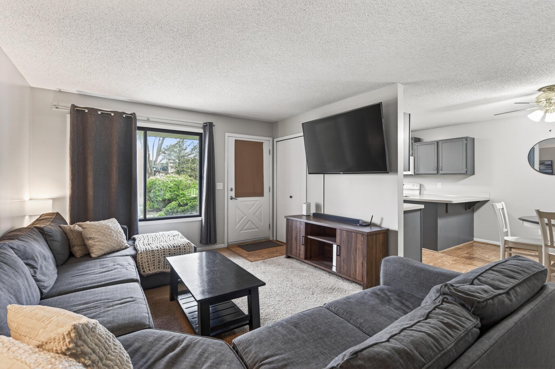 View of Residential at 5973 Dellwood Avenue, Shoreview MN 55126, Shoreview (8 of 30) - Mike Wilen | Minnesota Team Real Estate