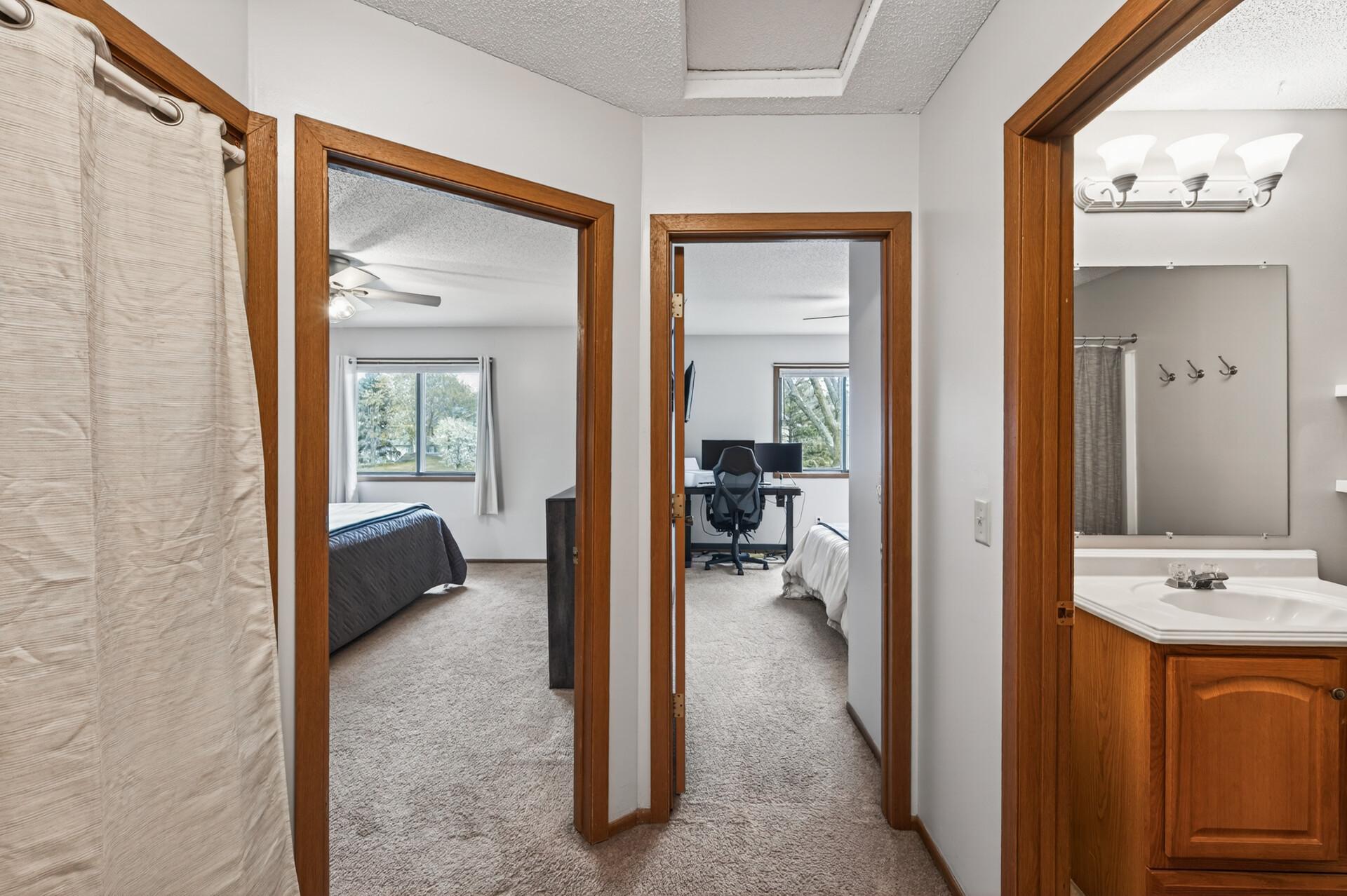 View of Residential at 5973 Dellwood Avenue, Shoreview MN 55126, Shoreview (20 of 30) - Mike Wilen | Minnesota Team Real Estate