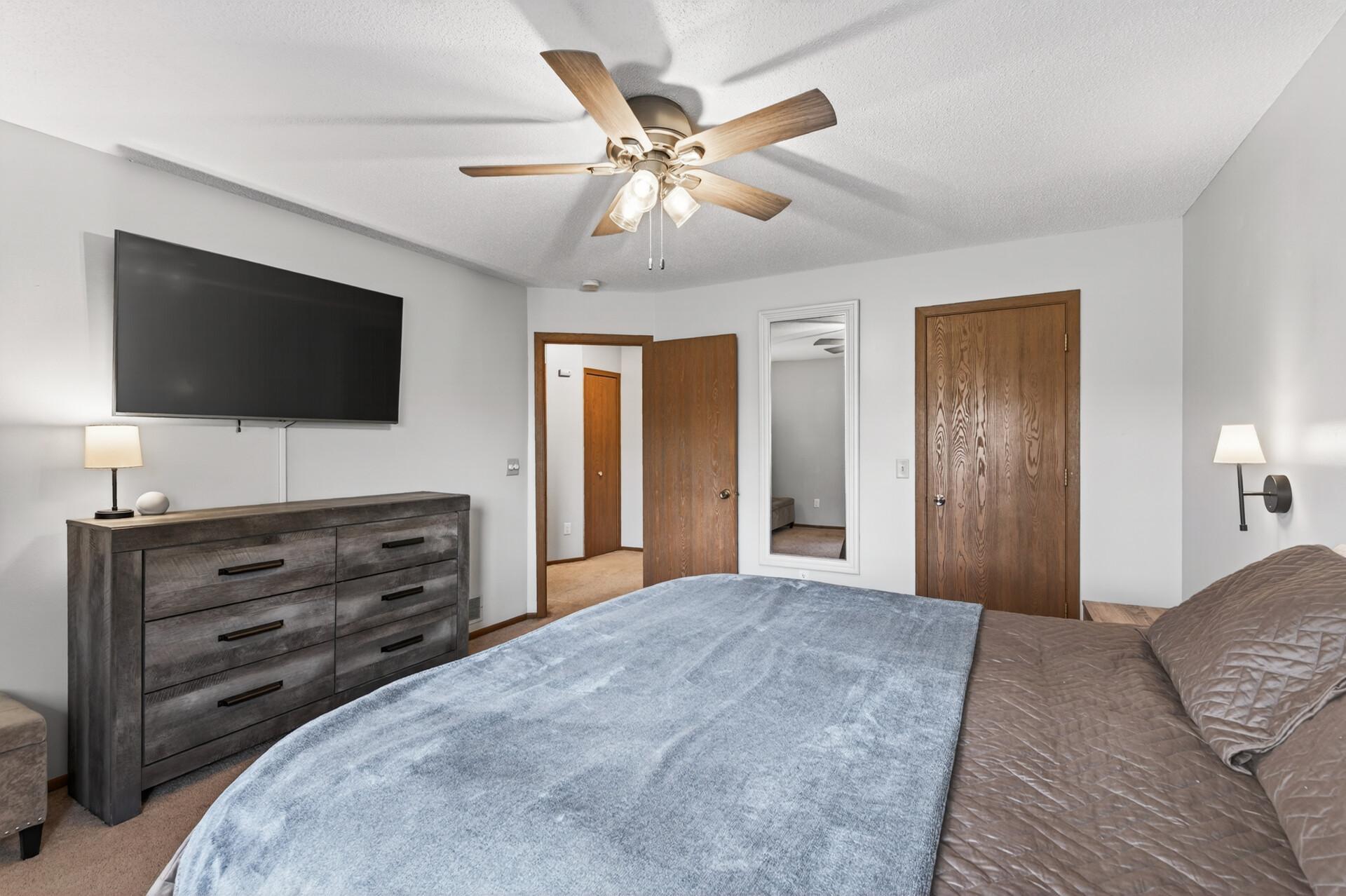 View of Residential at 5973 Dellwood Avenue, Shoreview MN 55126, Shoreview (26 of 30) - Mike Wilen | Minnesota Team Real Estate