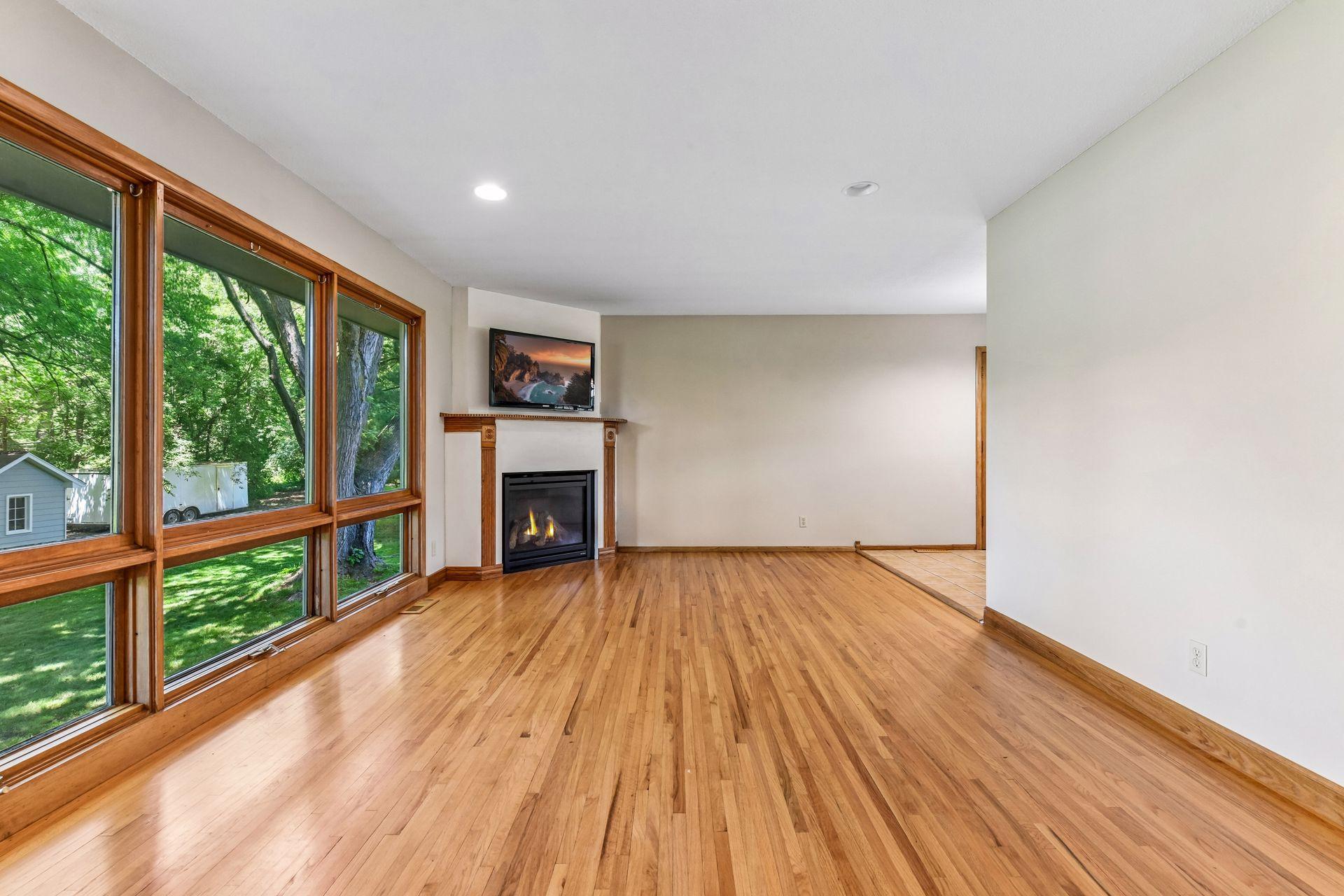 View of Residential at 5536 Holiday Road, Minnetonka MN 55345, Minnetonka (13 of 35) - Mike Wilen | Minnesota Team Real Estate