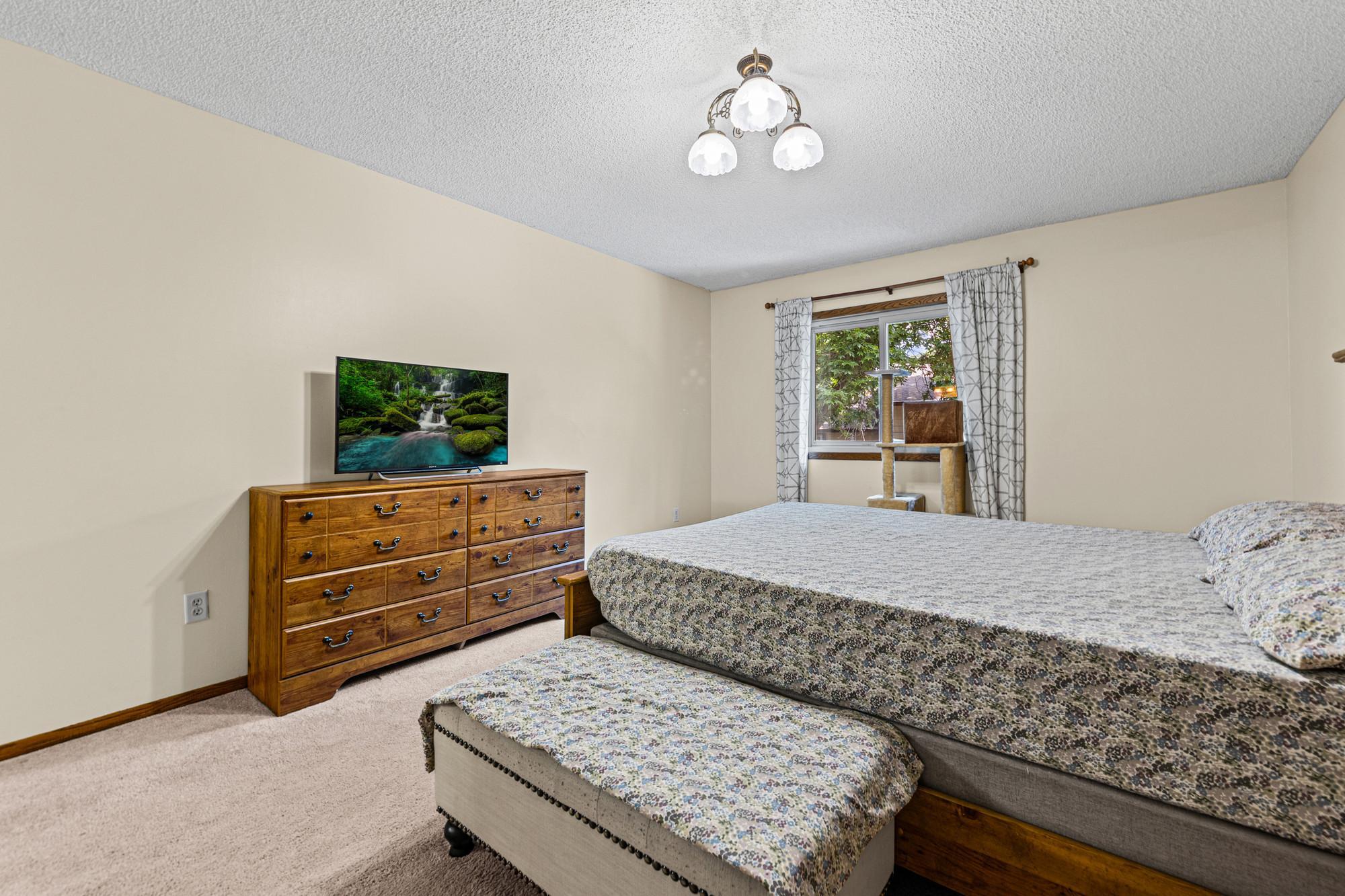 View of Residential at 5533 Aldrich Drive, Brooklyn Center MN 55430, Brooklyn Center (17 of 39) - Mike Wilen | Minnesota Team Real Estate