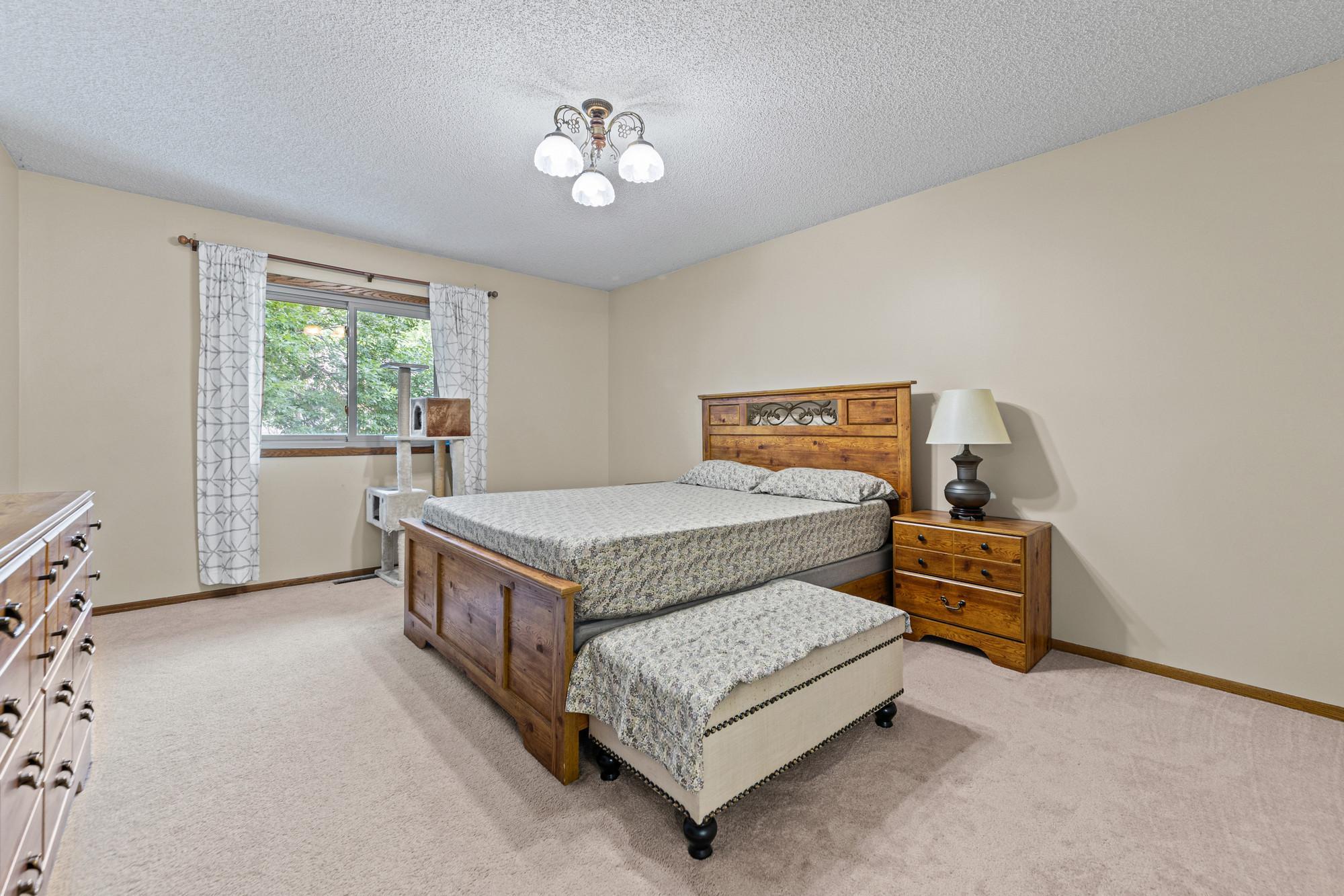 View of Residential at 5533 Aldrich Drive, Brooklyn Center MN 55430, Brooklyn Center (16 of 39) - Mike Wilen | Minnesota Team Real Estate