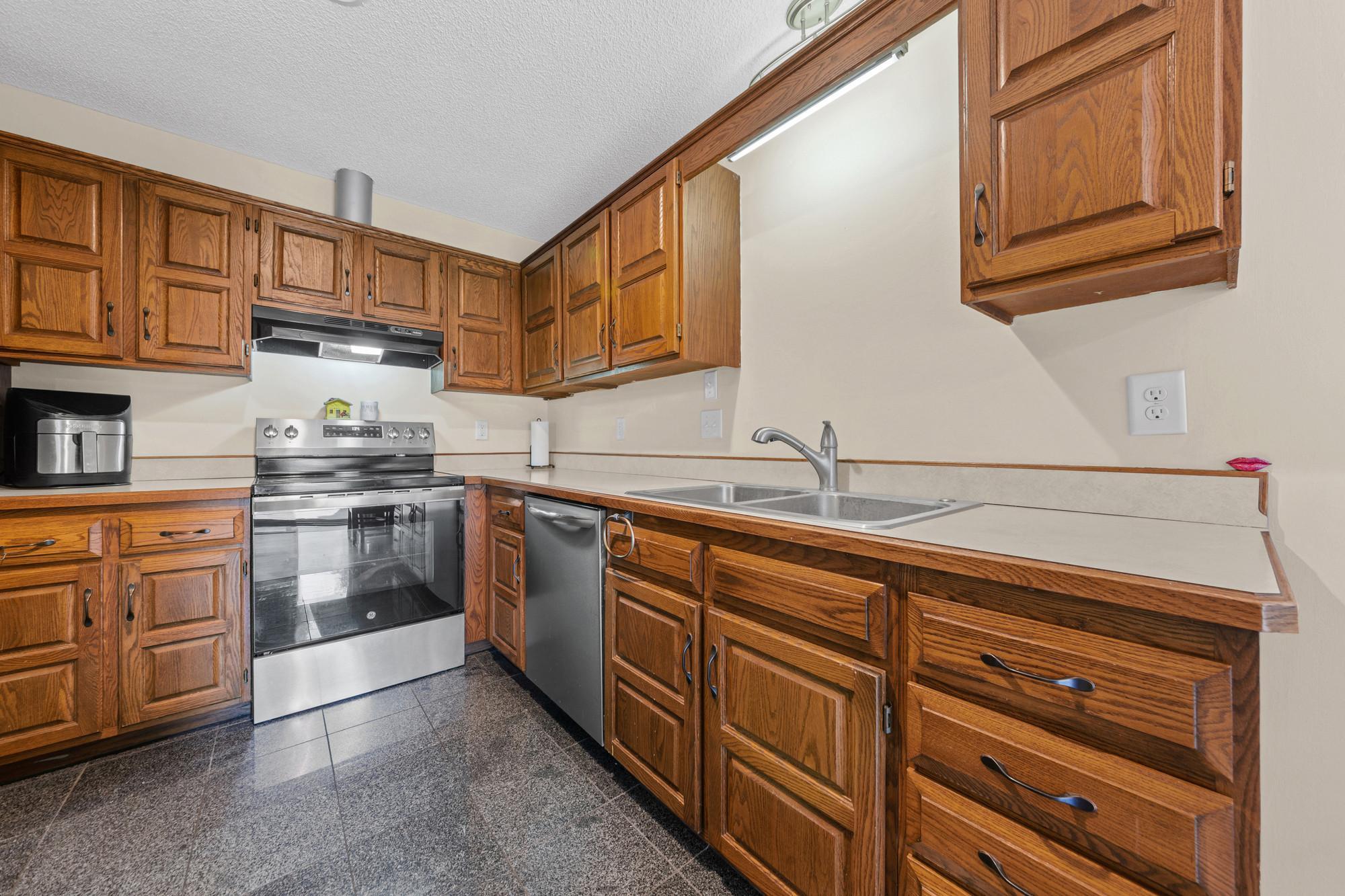 View of Residential at 5533 Aldrich Drive, Brooklyn Center MN 55430, Brooklyn Center (10 of 39) - Mike Wilen | Minnesota Team Real Estate