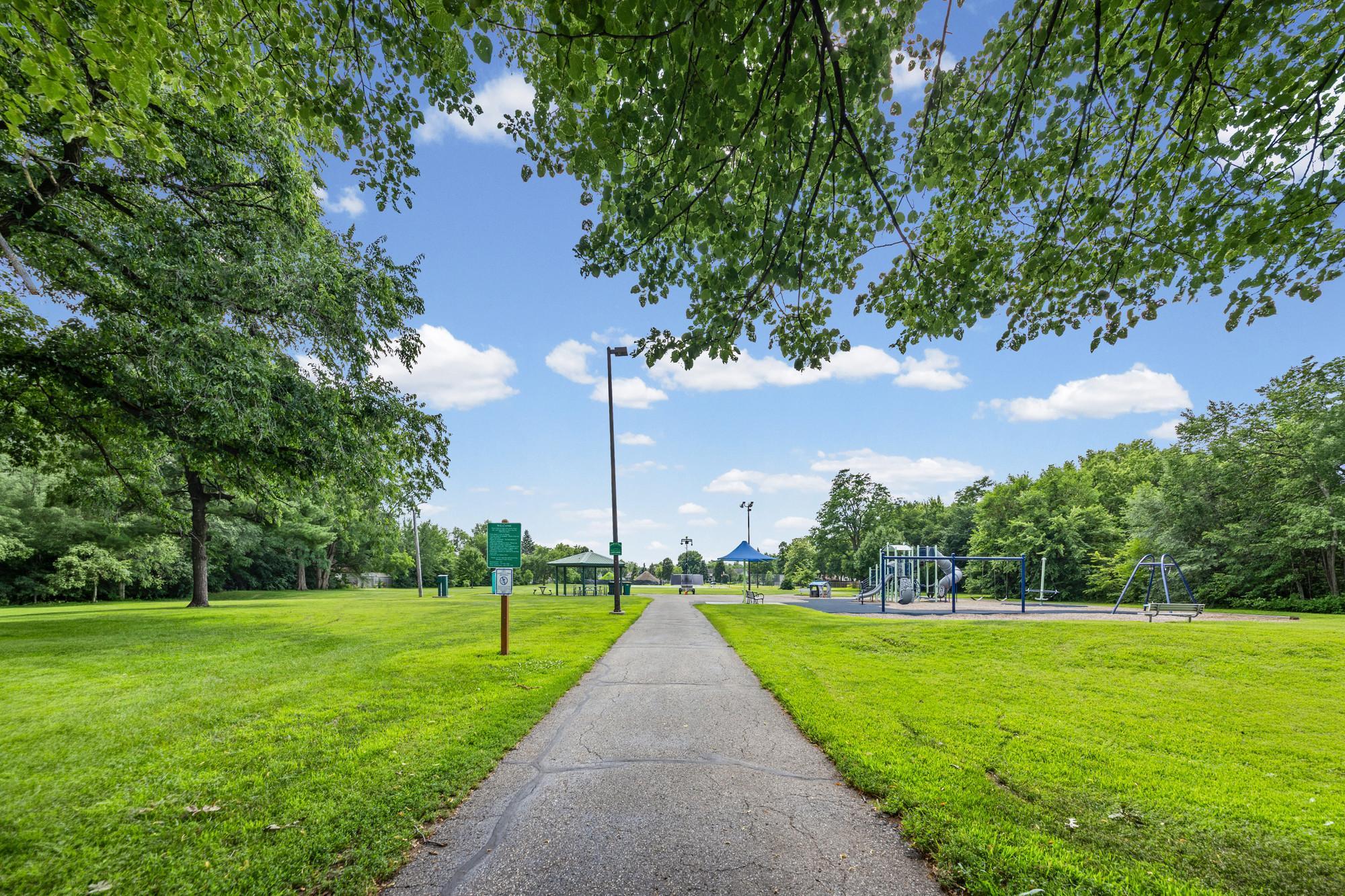 View of Residential at 5533 Aldrich Drive, Brooklyn Center MN 55430, Brooklyn Center (35 of 39) - Mike Wilen | Minnesota Team Real Estate