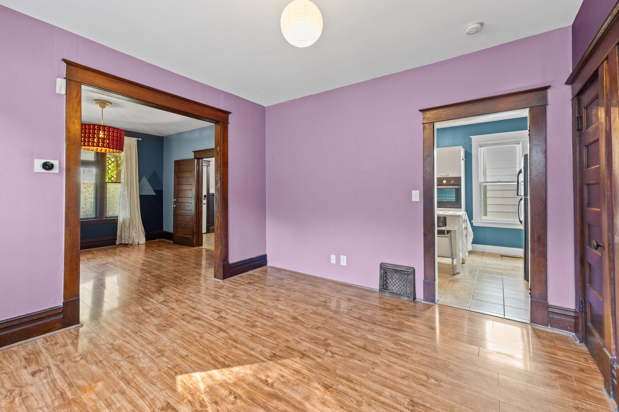 View of Residential at 909 Sherburne Avenue, Saint Paul MN 55104, Saint Paul (5 of 26) - Mike Wilen | Minnesota Team Real Estate