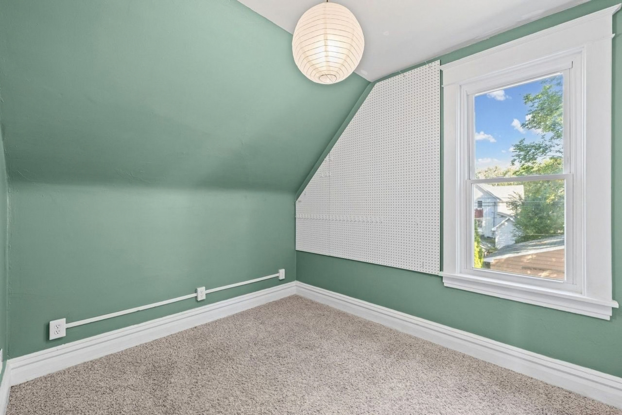 View of Residential at 909 Sherburne Avenue, Saint Paul MN 55104, Saint Paul (13 of 26) - Mike Wilen | Minnesota Team Real Estate