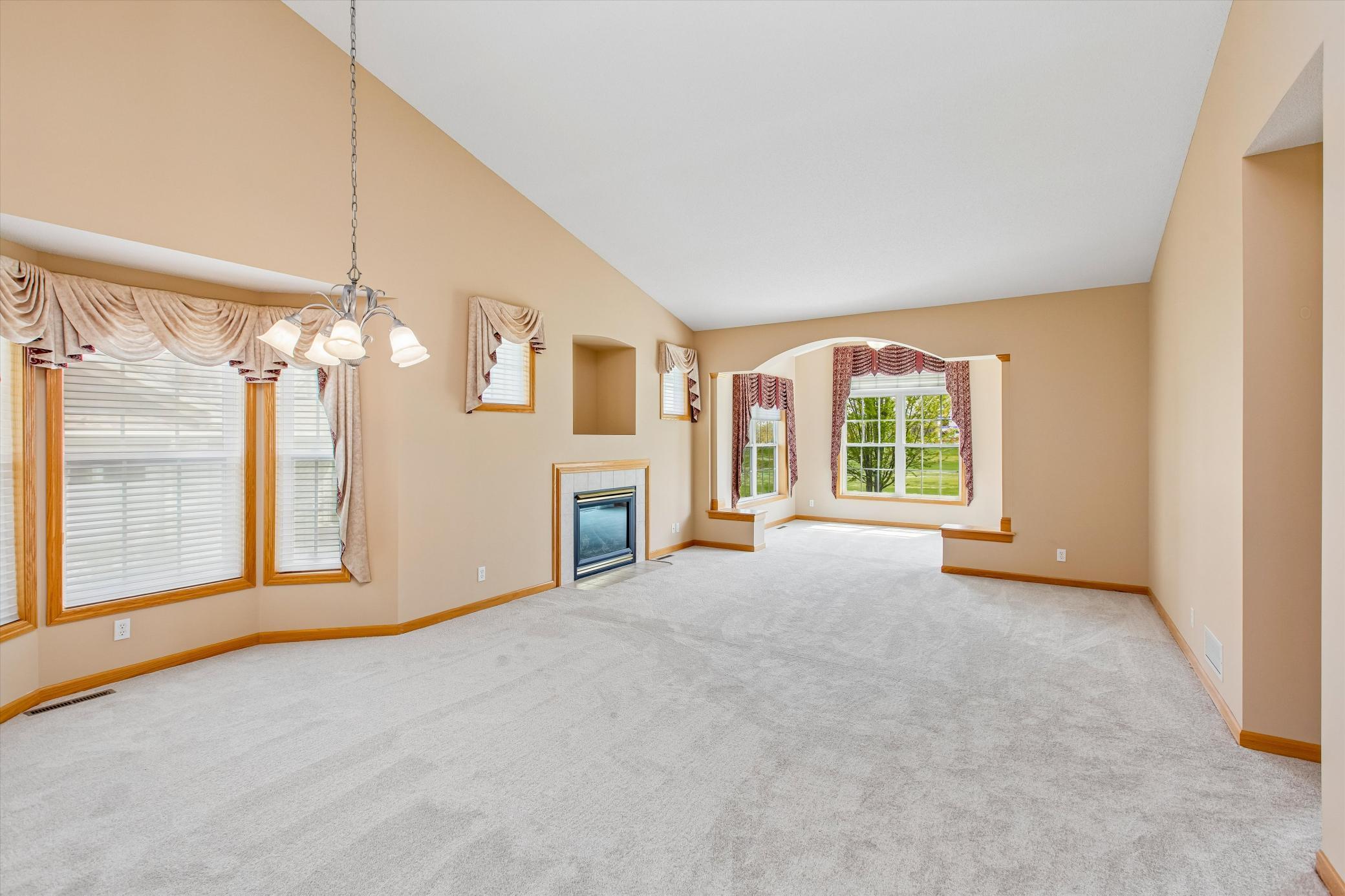 View of Residential at 505 Holly Lane, Oakdale MN 55128, Oakdale (11 of 32) - Mike Wilen | Minnesota Team Real Estate