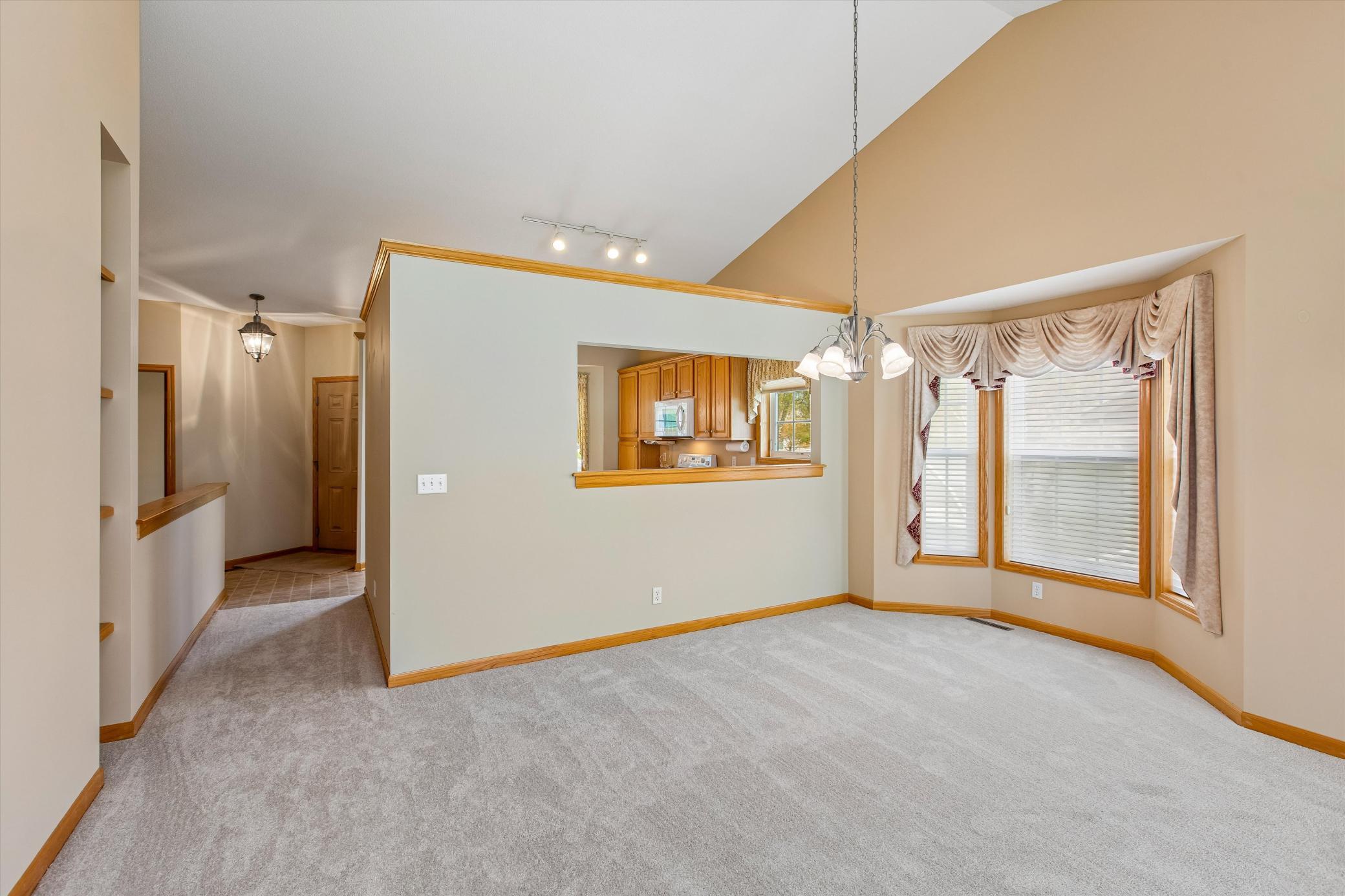 View of Residential at 505 Holly Lane, Oakdale MN 55128, Oakdale (12 of 32) - Mike Wilen | Minnesota Team Real Estate