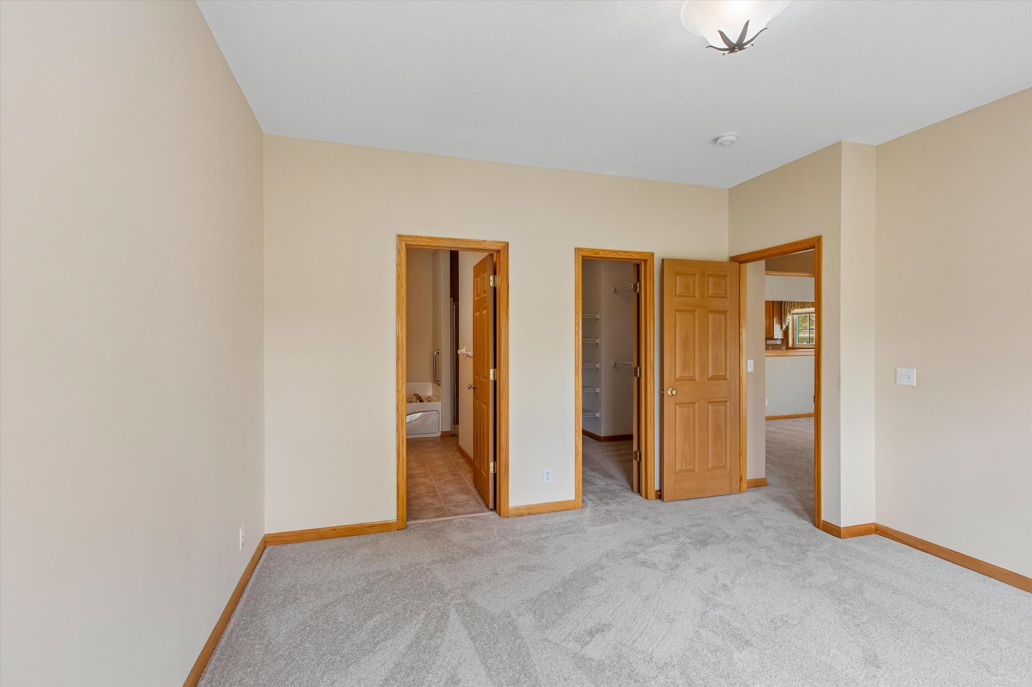 View of Residential at 505 Holly Lane, Oakdale MN 55128, Oakdale (18 of 32) - Mike Wilen | Minnesota Team Real Estate