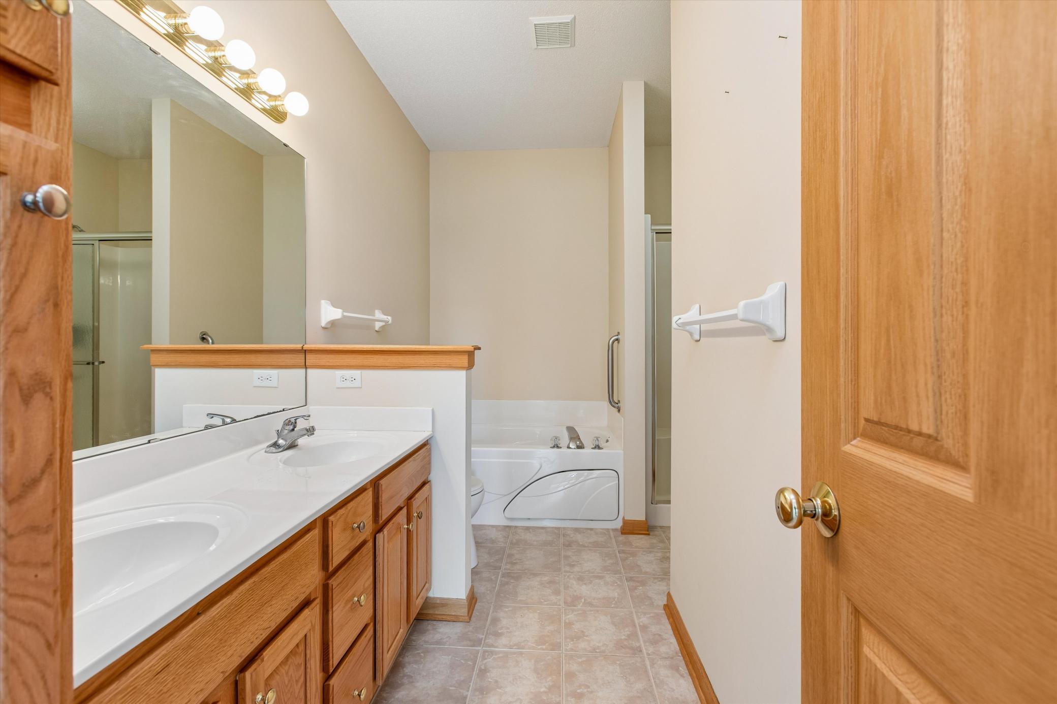 View of Residential at 505 Holly Lane, Oakdale MN 55128, Oakdale (19 of 32) - Mike Wilen | Minnesota Team Real Estate