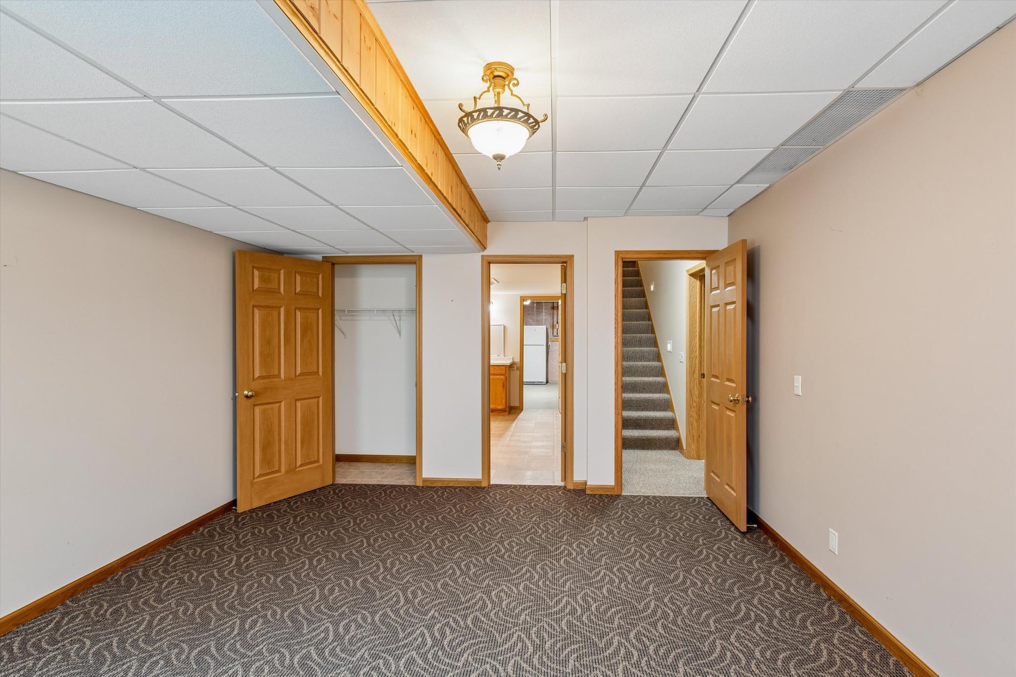 View of Residential at 505 Holly Lane, Oakdale MN 55128, Oakdale (28 of 32) - Mike Wilen | Minnesota Team Real Estate