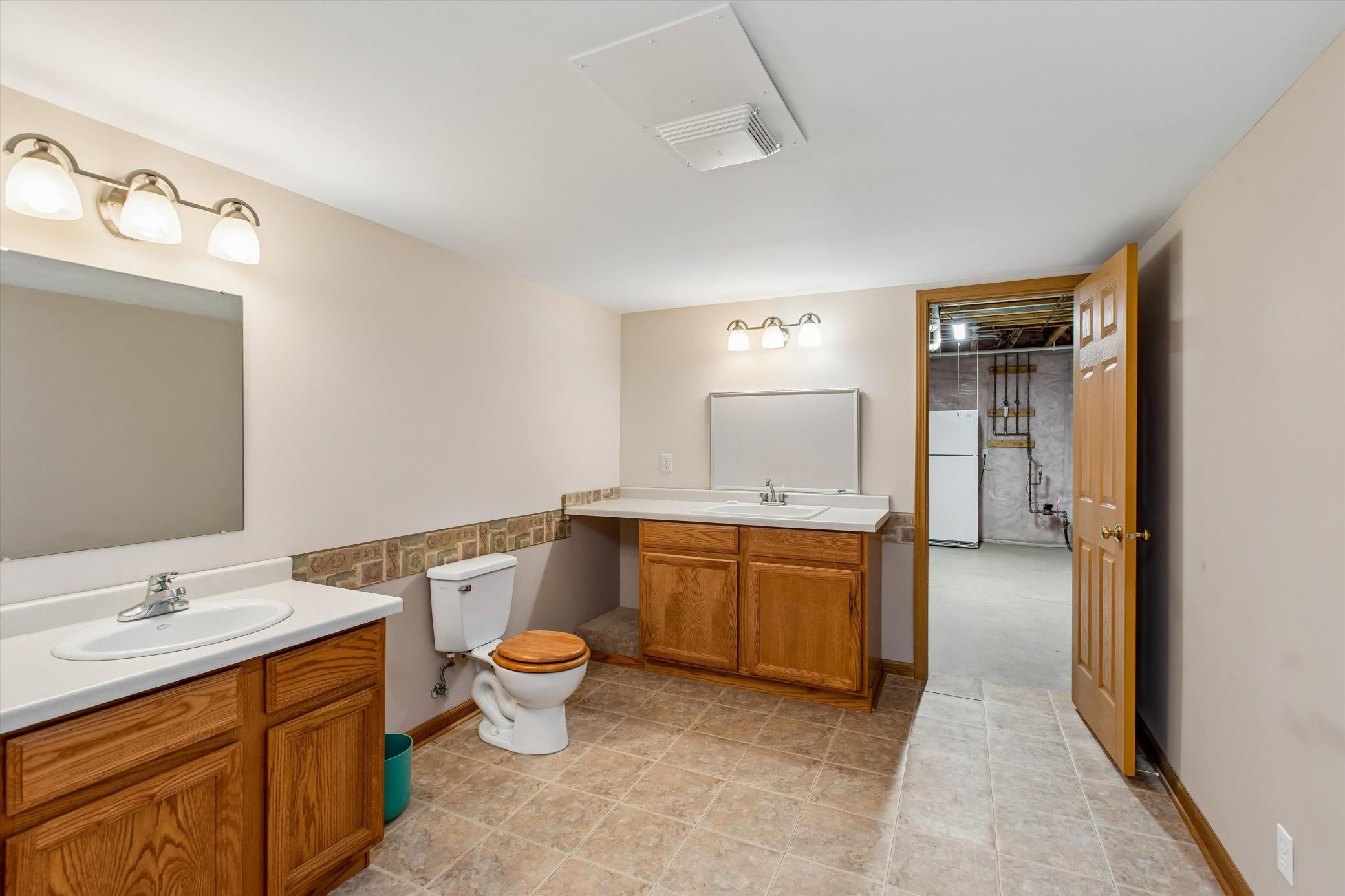 View of Residential at 505 Holly Lane, Oakdale MN 55128, Oakdale (29 of 32) - Mike Wilen | Minnesota Team Real Estate