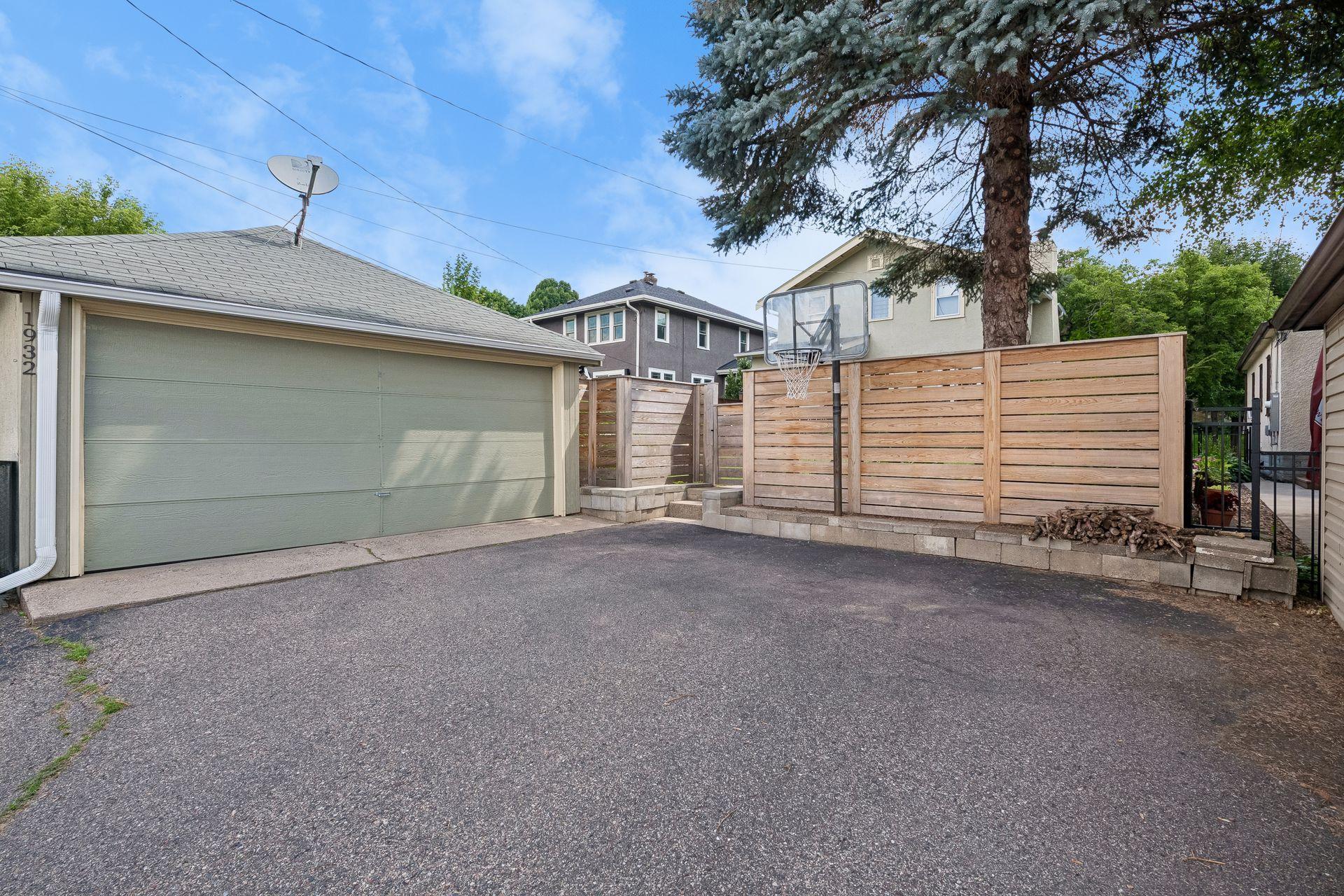 View of Residential at 1932 Cleveland Street, Minneapolis MN 55418, Minneapolis (35 of 38) - Mike Wilen | Minnesota Team Real Estate