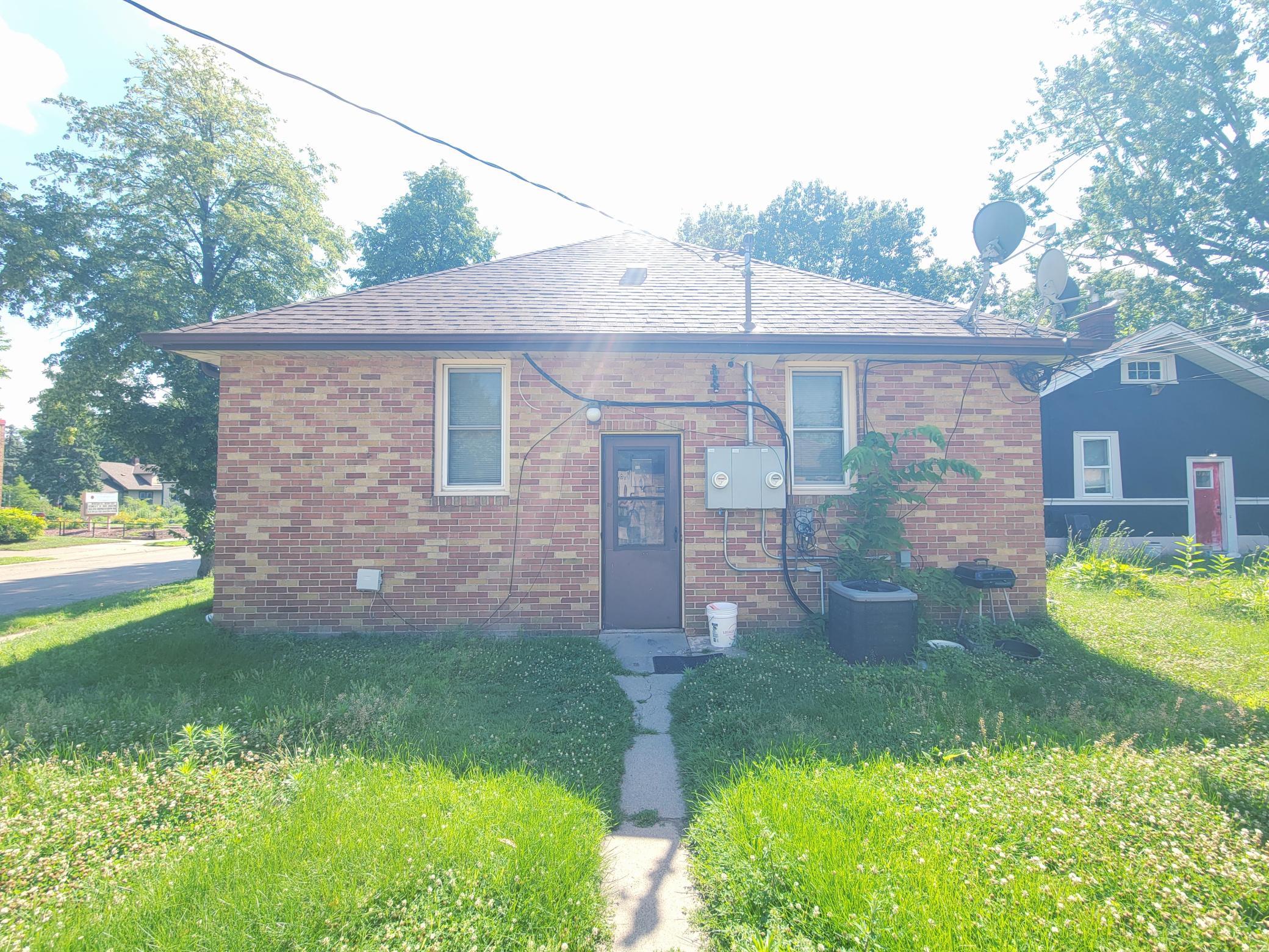 View of Residential Income at 4255 Thomas Avenue, Minneapolis MN 55412, Minneapolis (28 of 33) - Mike Wilen | Minnesota Team Real Estate