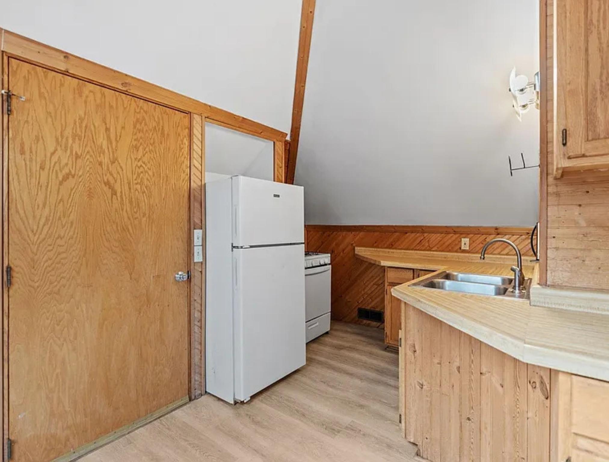 View of Residential Income at 4255 Thomas Avenue, Minneapolis MN 55412, Minneapolis (23 of 33) - Mike Wilen | Minnesota Team Real Estate