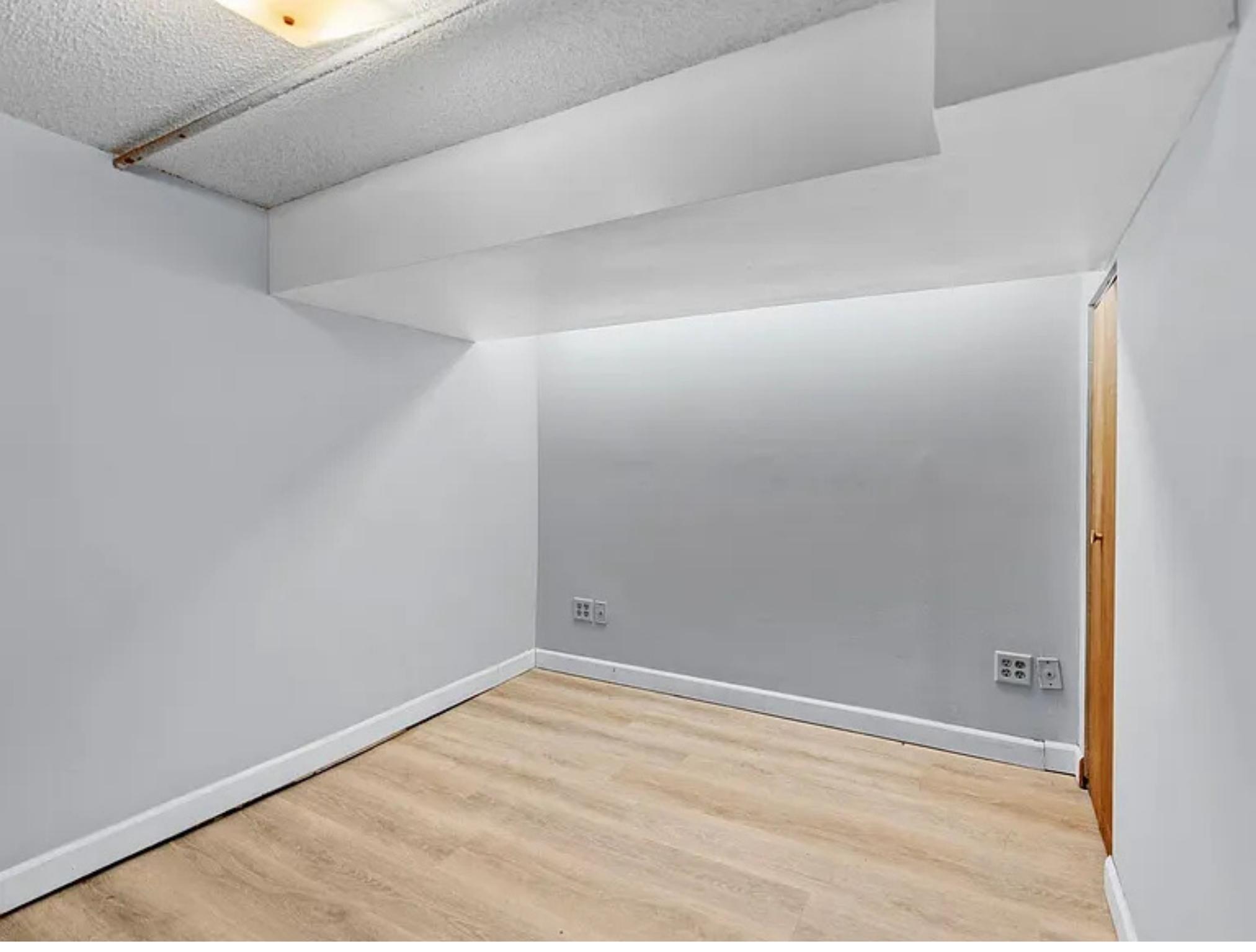 View of Residential Income at 4255 Thomas Avenue, Minneapolis MN 55412, Minneapolis (16 of 33) - Mike Wilen | Minnesota Team Real Estate