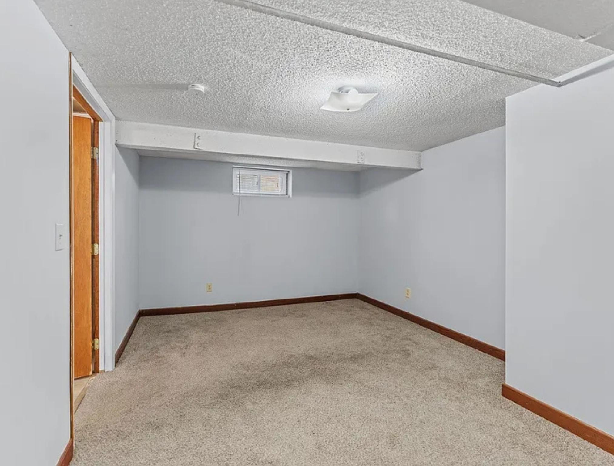 View of Residential Income at 4255 Thomas Avenue, Minneapolis MN 55412, Minneapolis (15 of 33) - Mike Wilen | Minnesota Team Real Estate