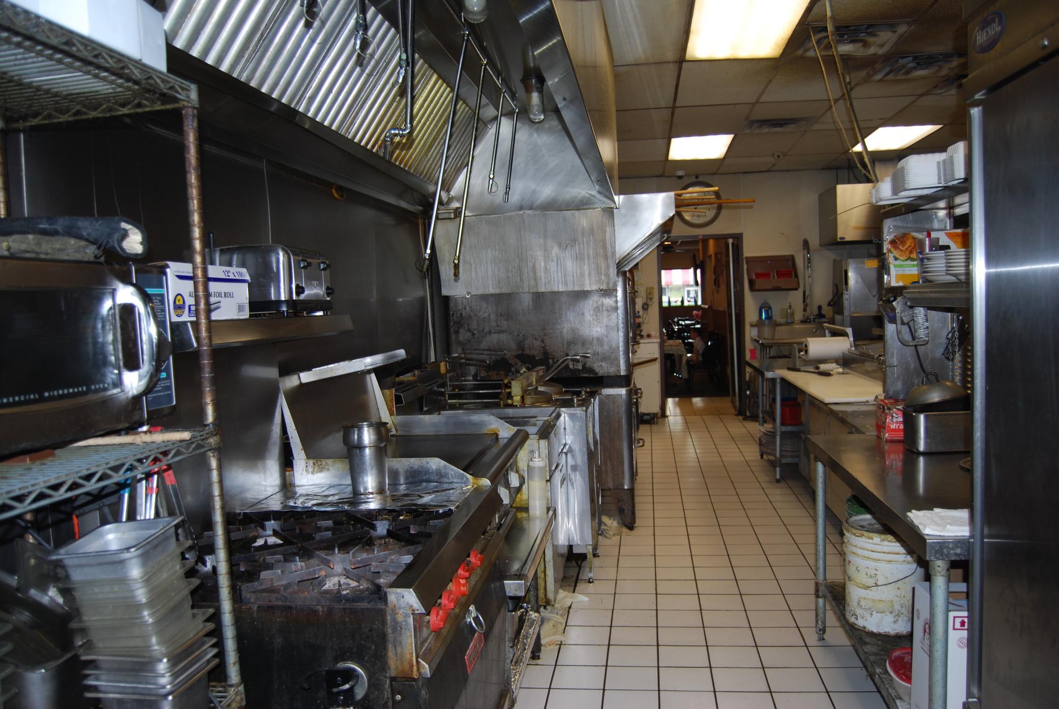View of Commercial Sale at 2565 7th Avenue, North Saint Paul MN 55109, North Saint Paul (4 of 6) - Mike Wilen | Minnesota Team Real Estate