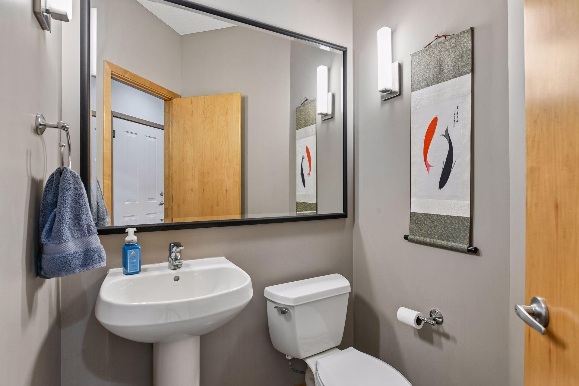 View of Residential at 290 Grace Pointe Court, Wayzata MN 55391, Wayzata (20 of 36) - Mike Wilen | Minnesota Team Real Estate