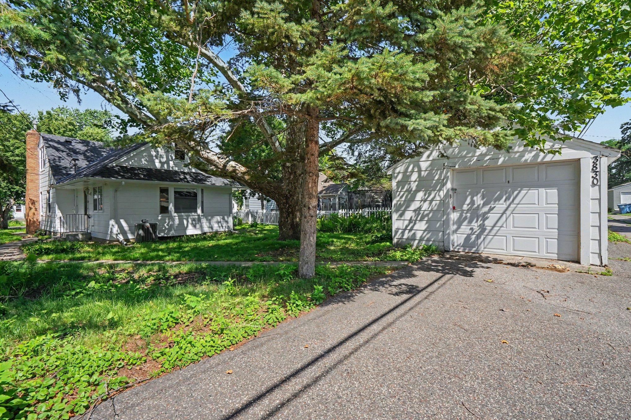 View of Residential at 3830 Zenith Avenue, Robbinsdale MN 55422, Robbinsdale (23 of 26) - Mike Wilen | Minnesota Team Real Estate