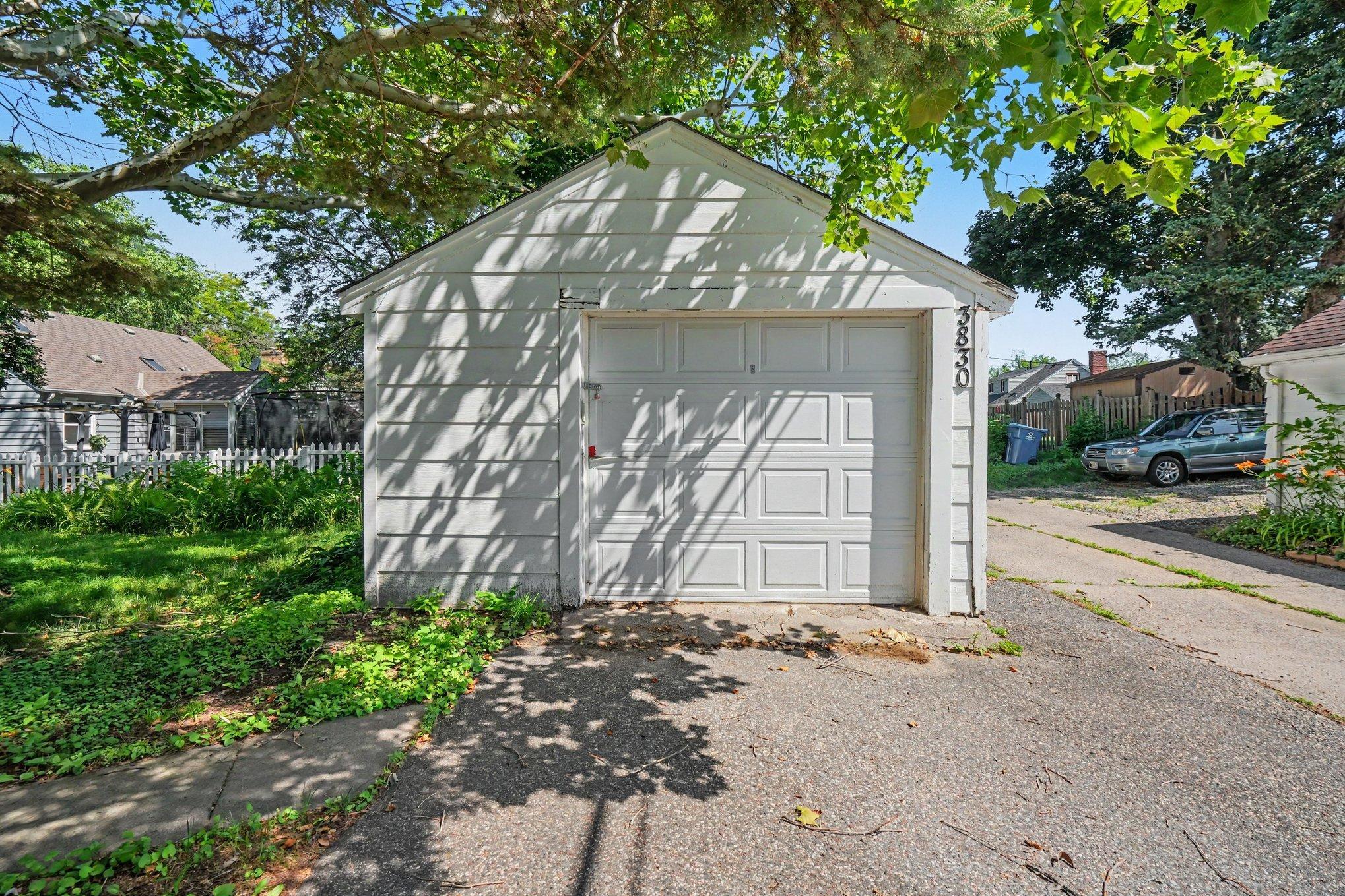 View of Residential at 3830 Zenith Avenue, Robbinsdale MN 55422, Robbinsdale (22 of 26) - Mike Wilen | Minnesota Team Real Estate