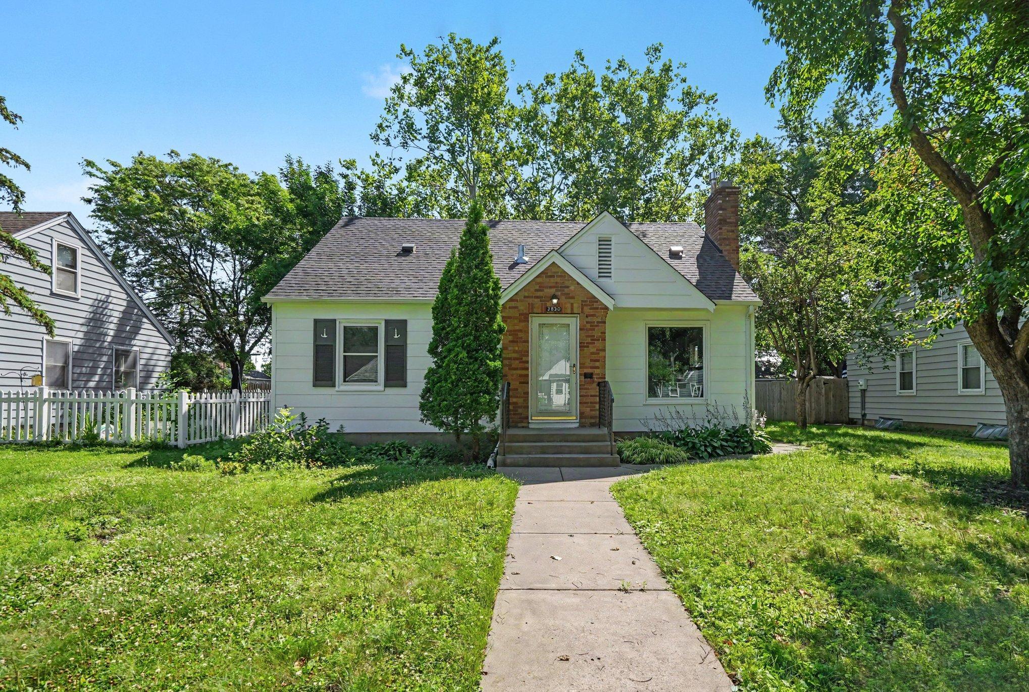 View of Residential at 3830 Zenith Avenue, Robbinsdale MN 55422, Robbinsdale (2 of 26) - Mike Wilen | Minnesota Team Real Estate