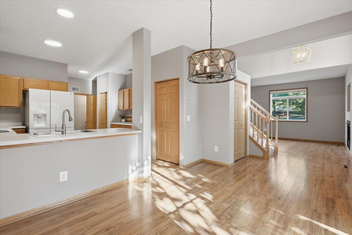 View of Residential at 537 Woodduck Drive #F, Woodbury MN 55125, Woodbury (4 of 31) - Mike Wilen | Minnesota Team Real Estate