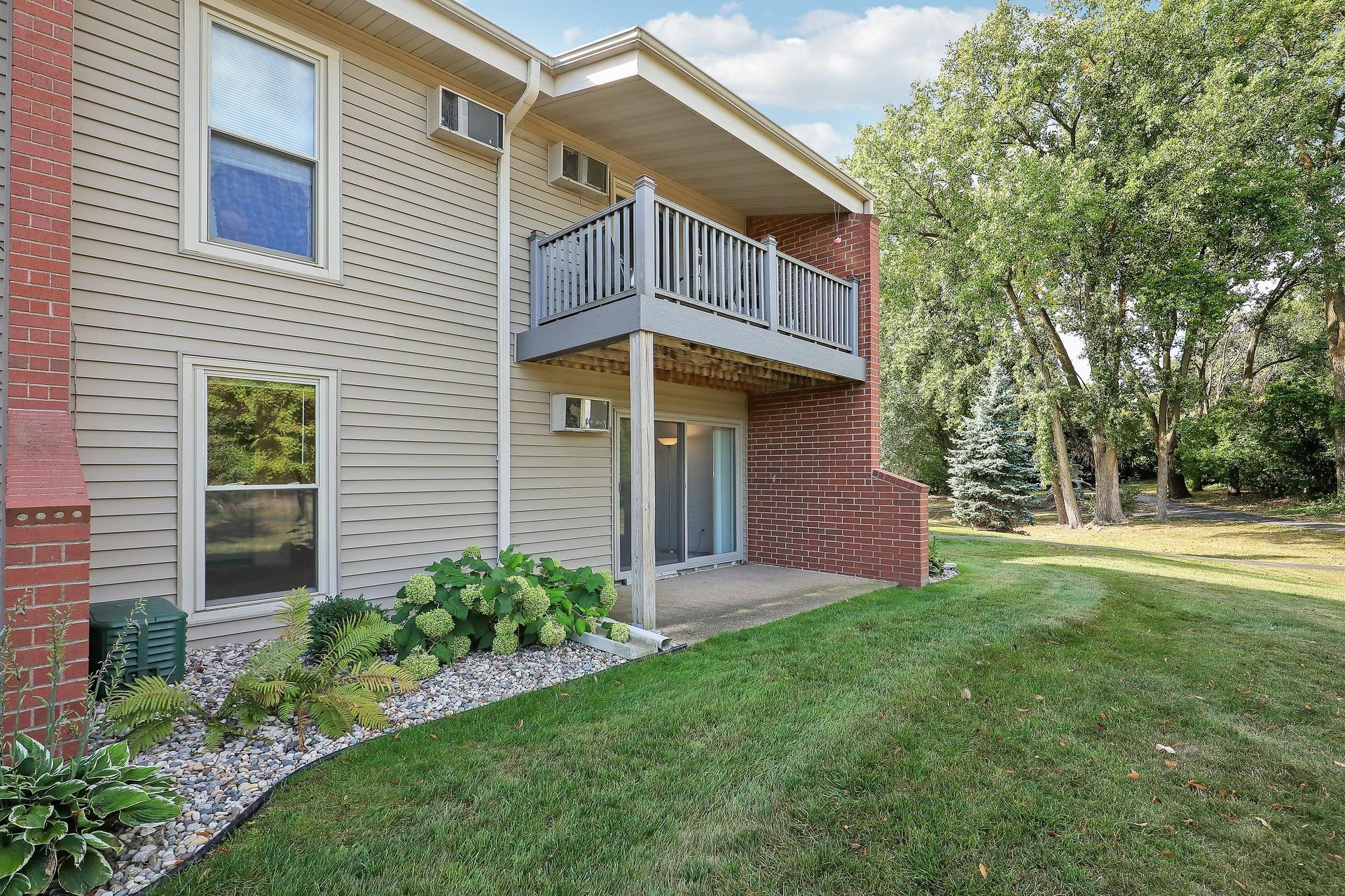 View of Residential at 110263 Village Road, Chaska MN 55318, Chaska (27 of 35) - Mike Wilen | Minnesota Team Real Estate