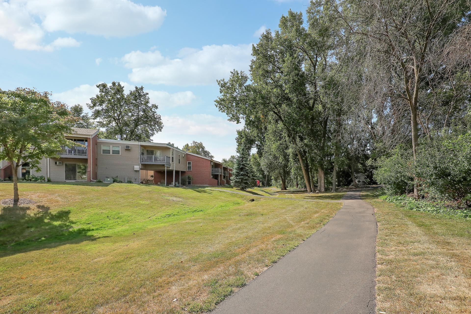 View of Residential at 110263 Village Road, Chaska MN 55318, Chaska (26 of 35) - Mike Wilen | Minnesota Team Real Estate