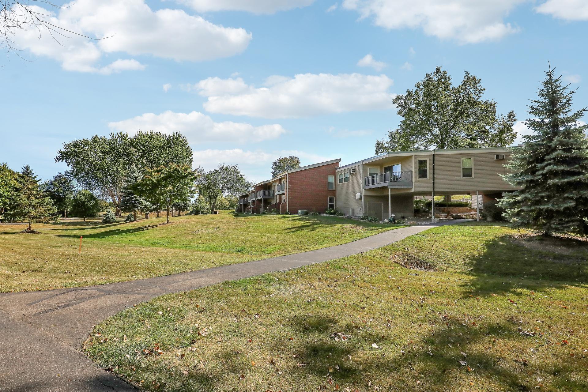 View of Residential at 110263 Village Road, Chaska MN 55318, Chaska (28 of 35) - Mike Wilen | Minnesota Team Real Estate