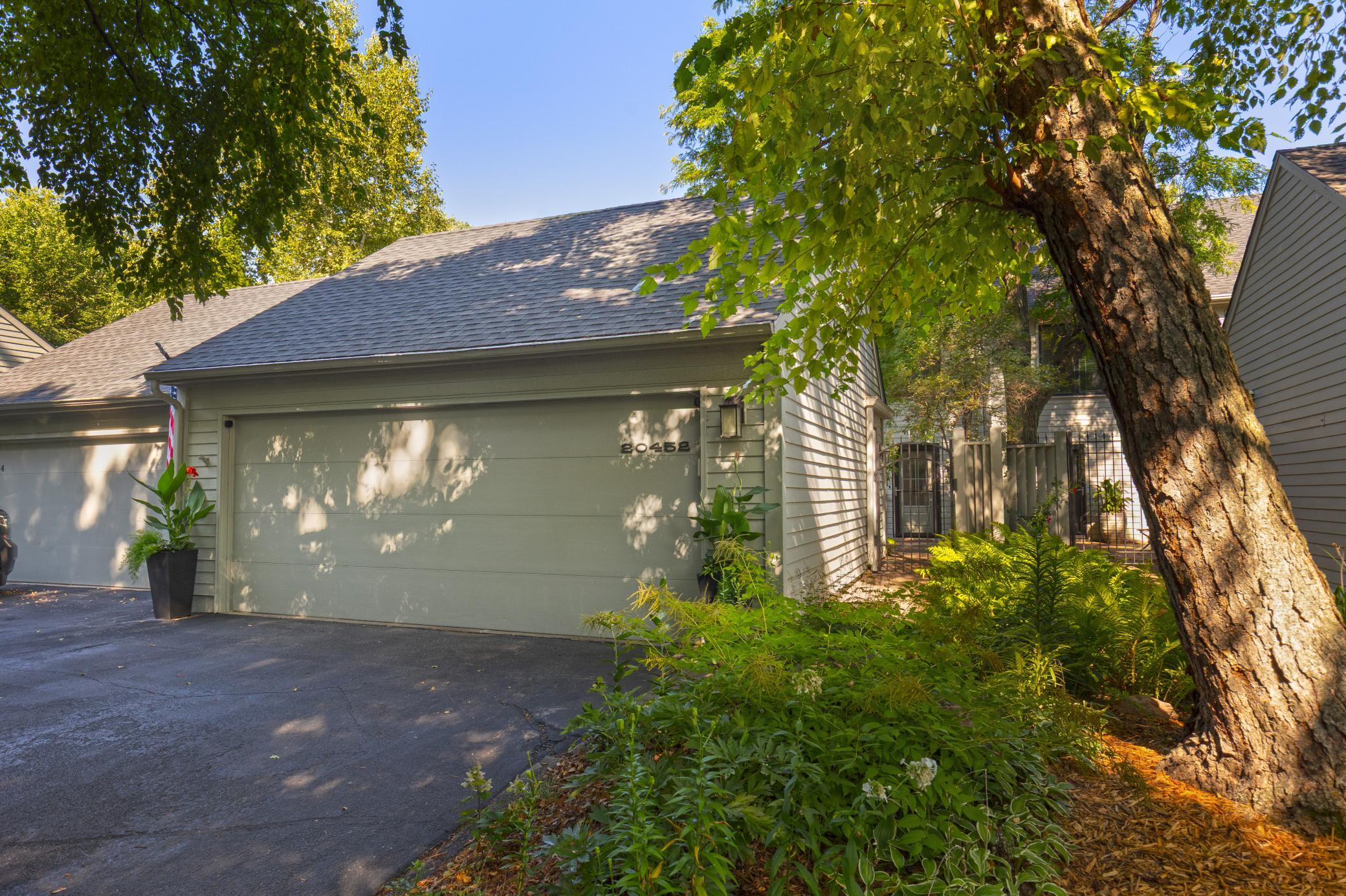 View of Residential at 20452 Knightsbridge Road, Excelsior MN 55331, Excelsior (41 of 44) - Mike Wilen | Minnesota Team Real Estate