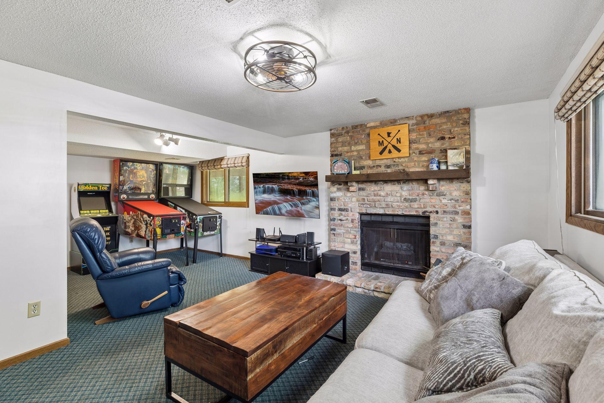 View of Residential at 4316 Thornhill Lane, Vadnais Heights MN 55127, Vadnais Heights (20 of 24) - Mike Wilen | Minnesota Team Real Estate