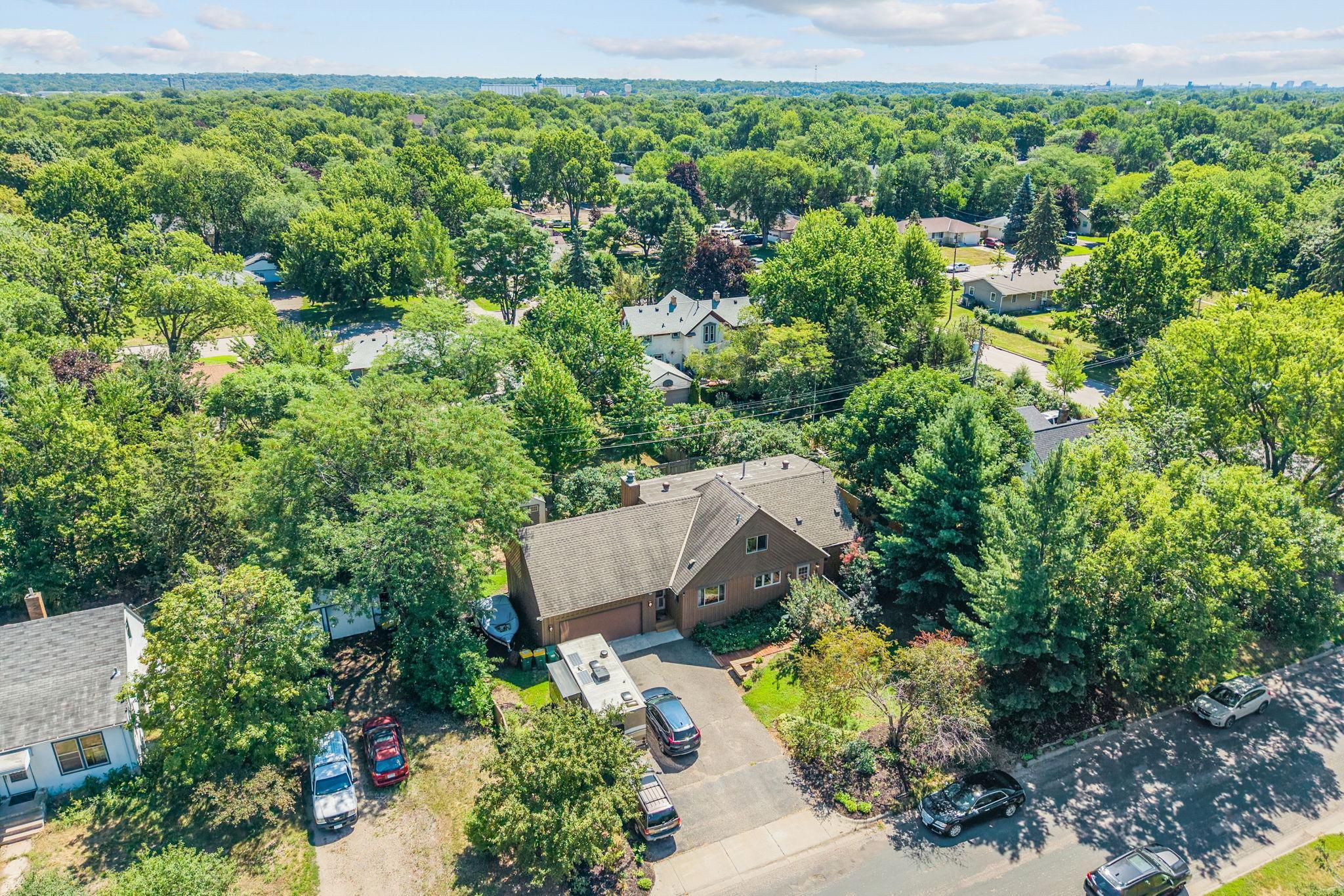 View of Residential at 5510 James Avenue, Brooklyn Center MN 55430, Brooklyn Center (6 of 44) - Mike Wilen | Minnesota Team Real Estate