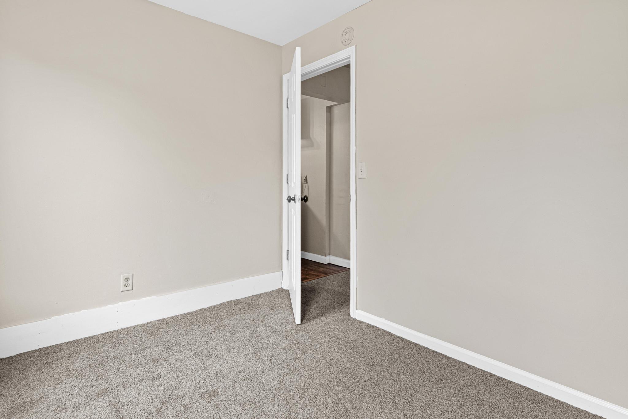 View of Residential Income at 2121 13th Avenue, Minneapolis MN 55404, Minneapolis (23 of 37) - Mike Wilen | Minnesota Team Real Estate
