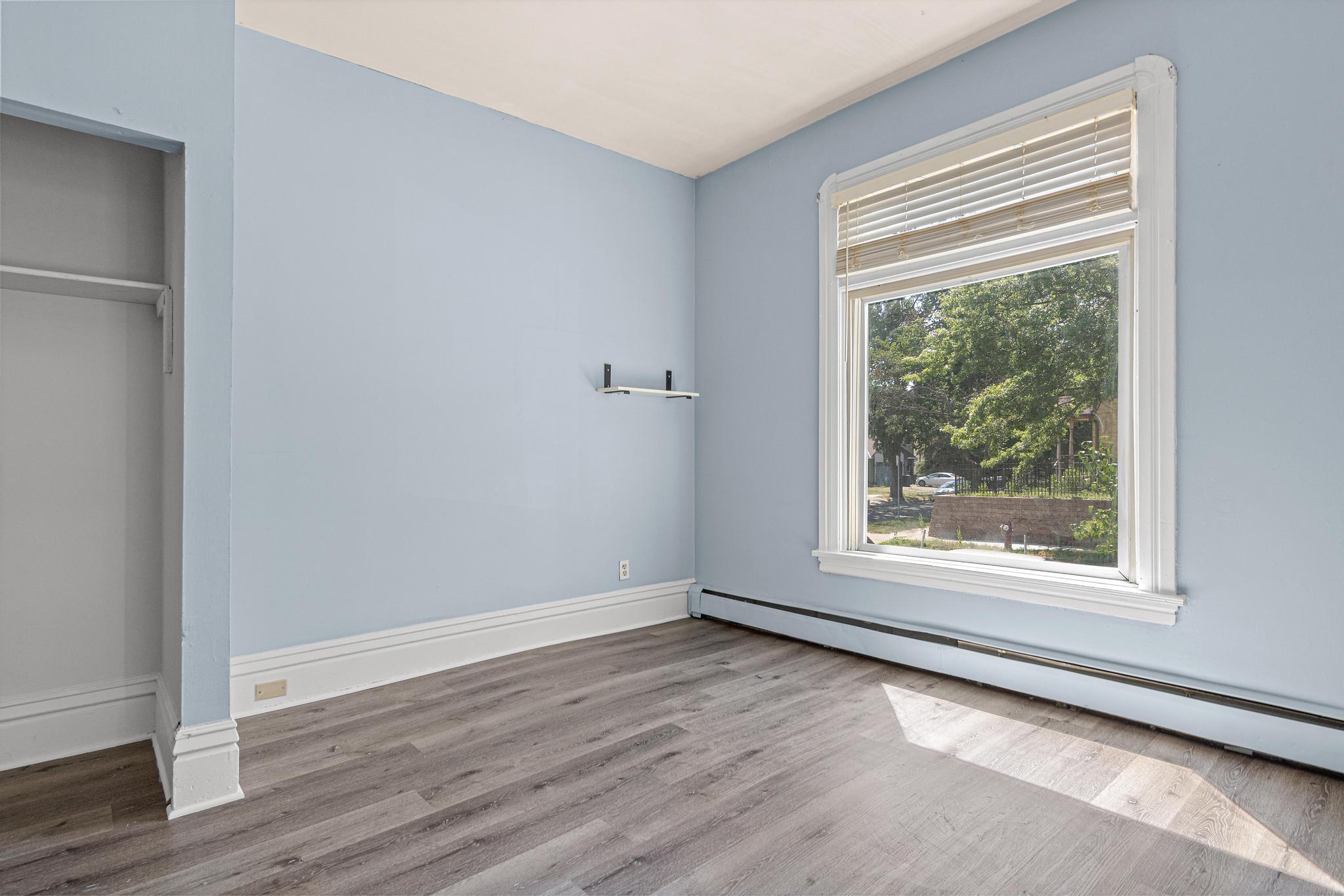 View of Residential Income at 2121 13th Avenue, Minneapolis MN 55404, Minneapolis (17 of 37) - Mike Wilen | Minnesota Team Real Estate