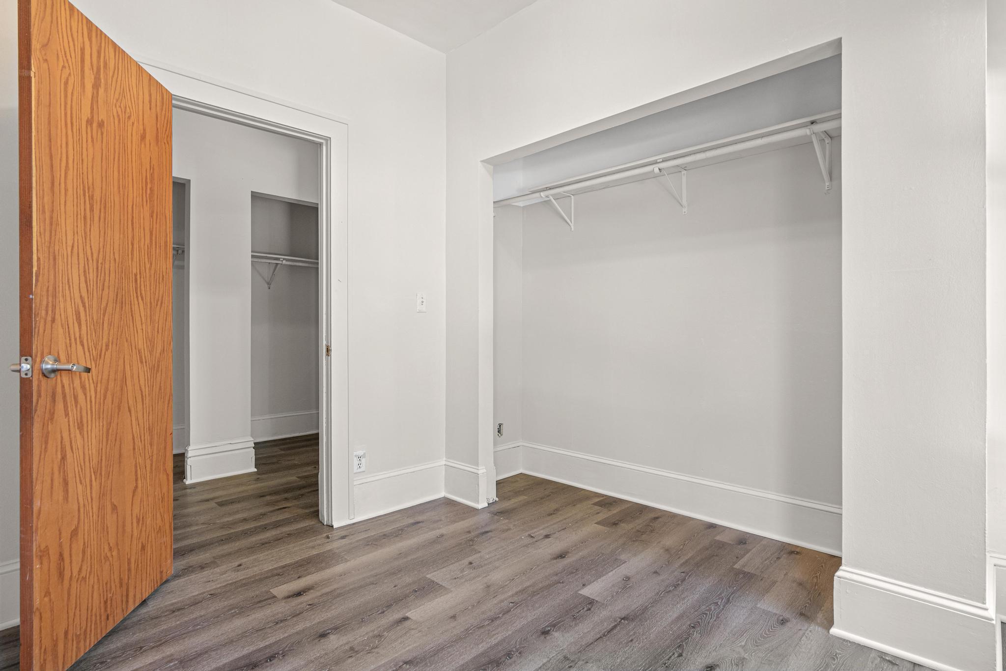 View of Residential Income at 2121 13th Avenue, Minneapolis MN 55404, Minneapolis (11 of 37) - Mike Wilen | Minnesota Team Real Estate