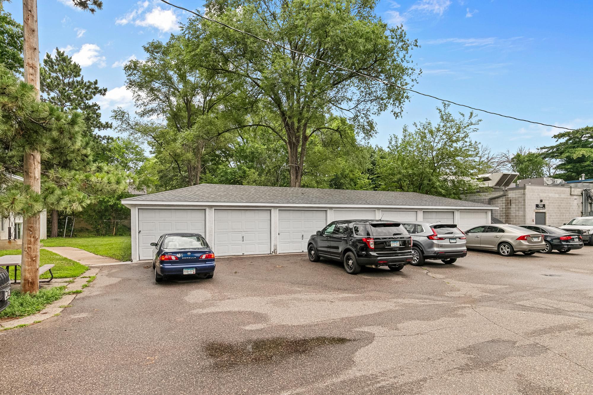 View of Commercial Sale at 752 Southview Drive, Anoka MN 55303, Anoka (16 of 19) - Mike Wilen | Minnesota Team Real Estate