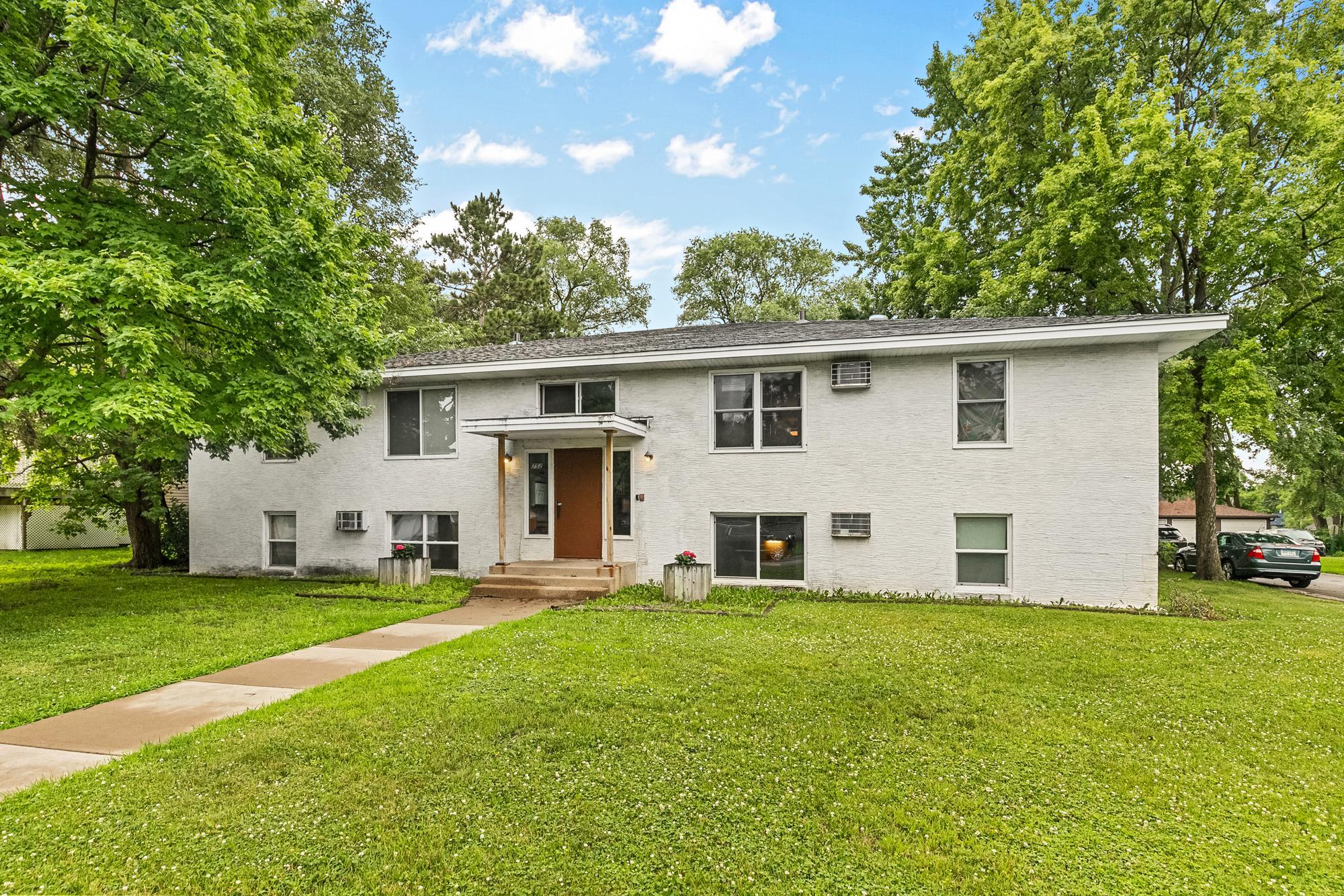 View of Commercial Sale at 752 Southview Drive, Anoka MN 55303, Anoka (3 of 19) - Mike Wilen | Minnesota Team Real Estate