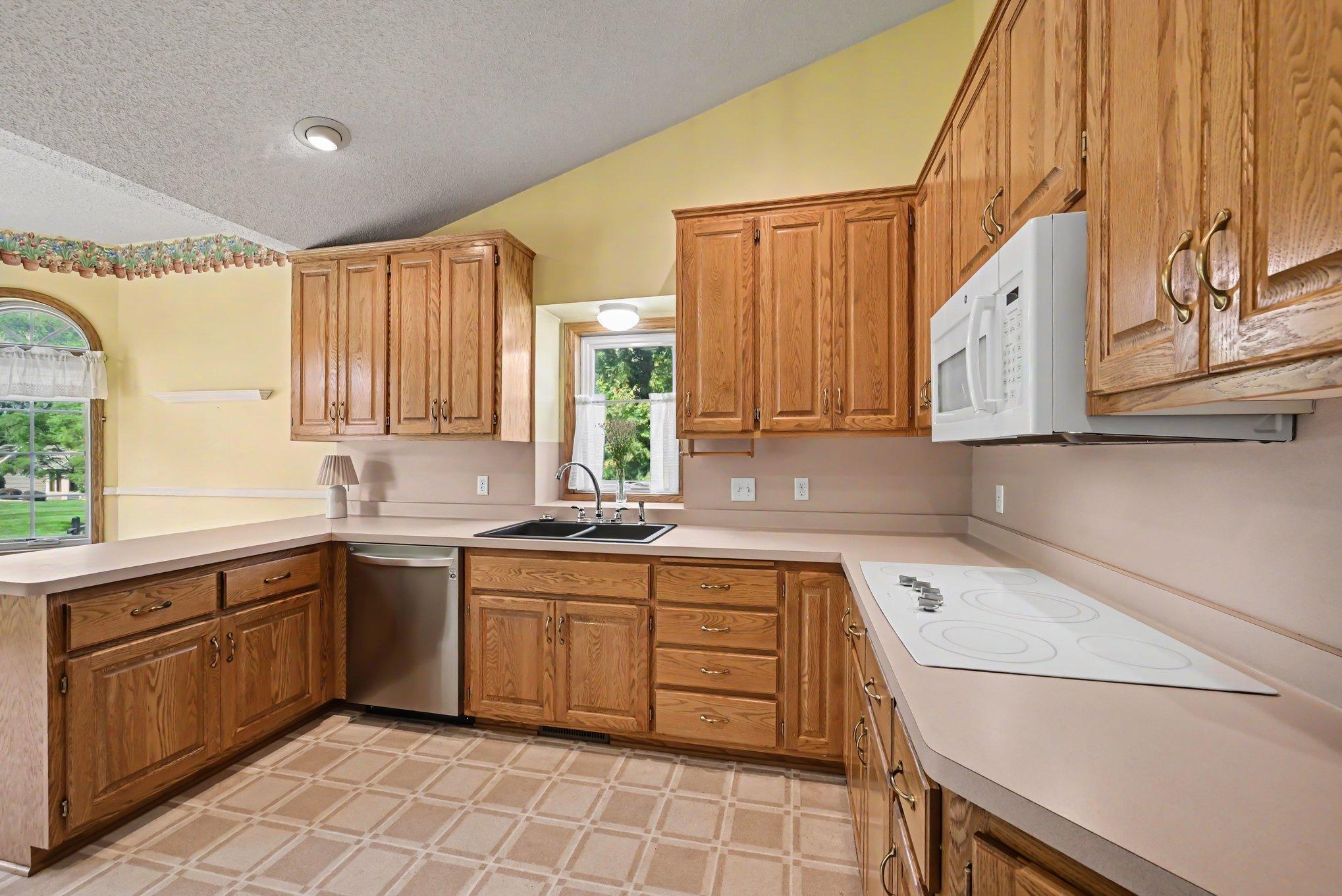 View of Residential at 3028 Highpointe Curve, Roseville MN 55113, Roseville (4 of 26) - Mike Wilen | Minnesota Team Real Estate