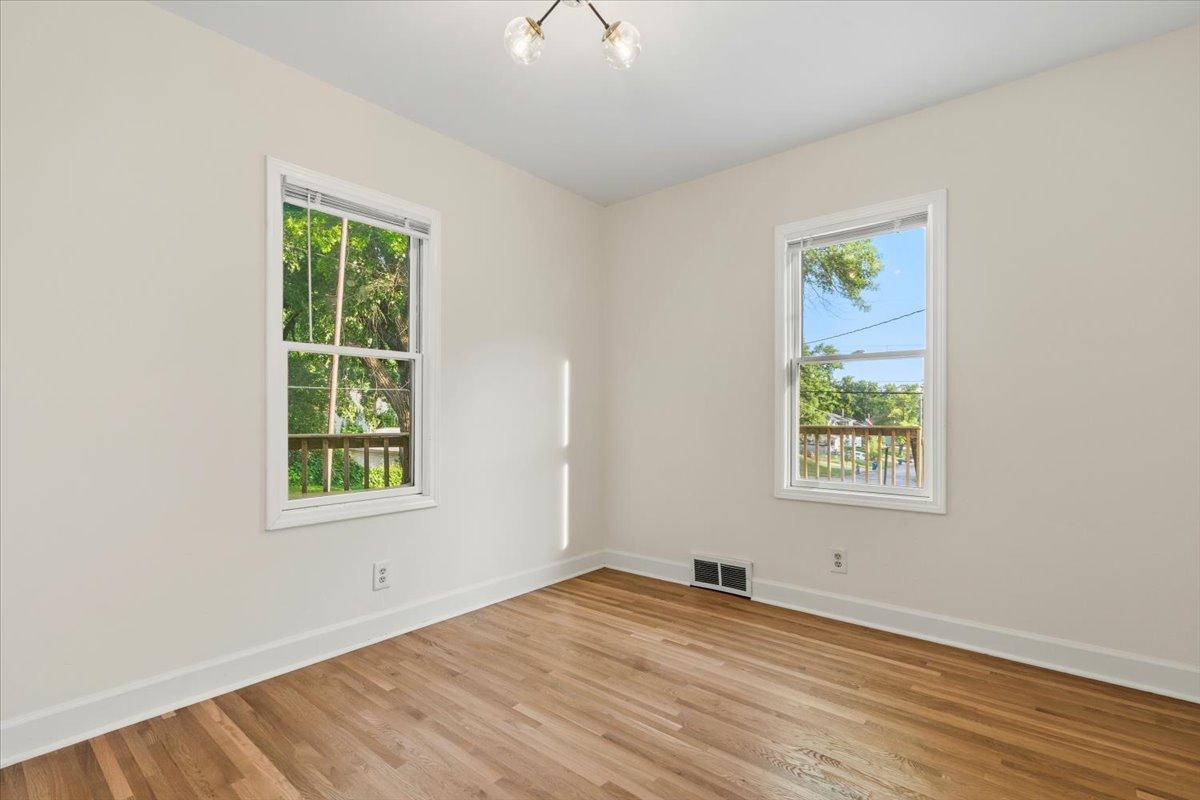 View of Residential at 71 Wyoming Street, Saint Paul MN 55107, Saint Paul (15 of 44) - Mike Wilen | Minnesota Team Real Estate