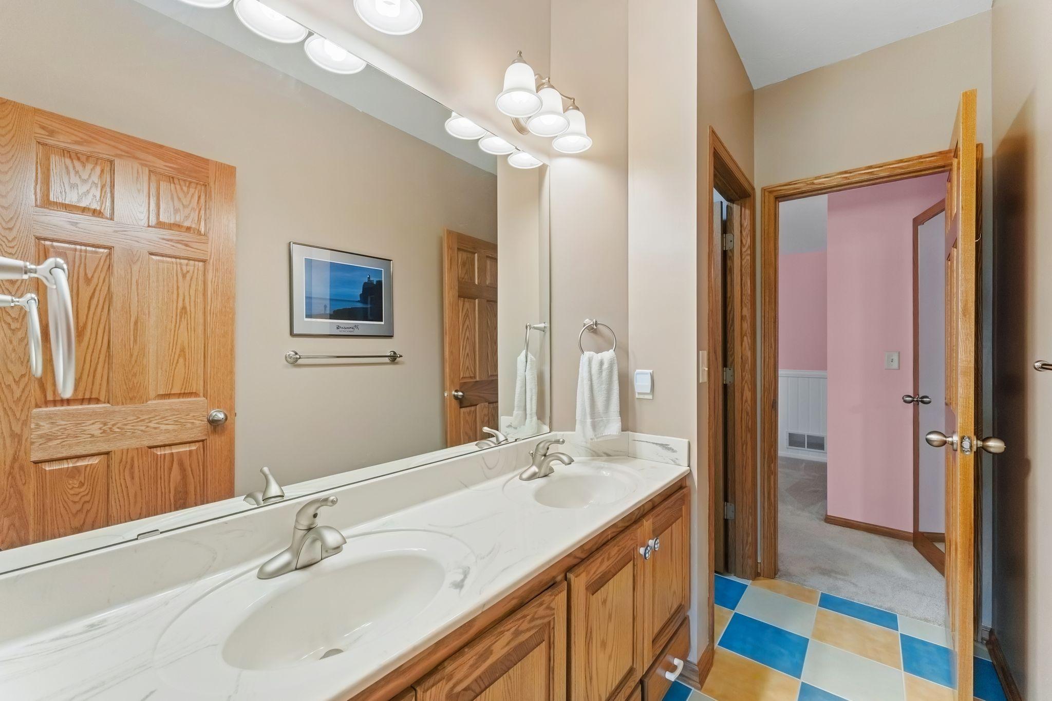 View of Residential at 10035 Woodhill Boulevard, Lakeville MN 55044, Lakeville (32 of 55) - Mike Wilen | Minnesota Team Real Estate