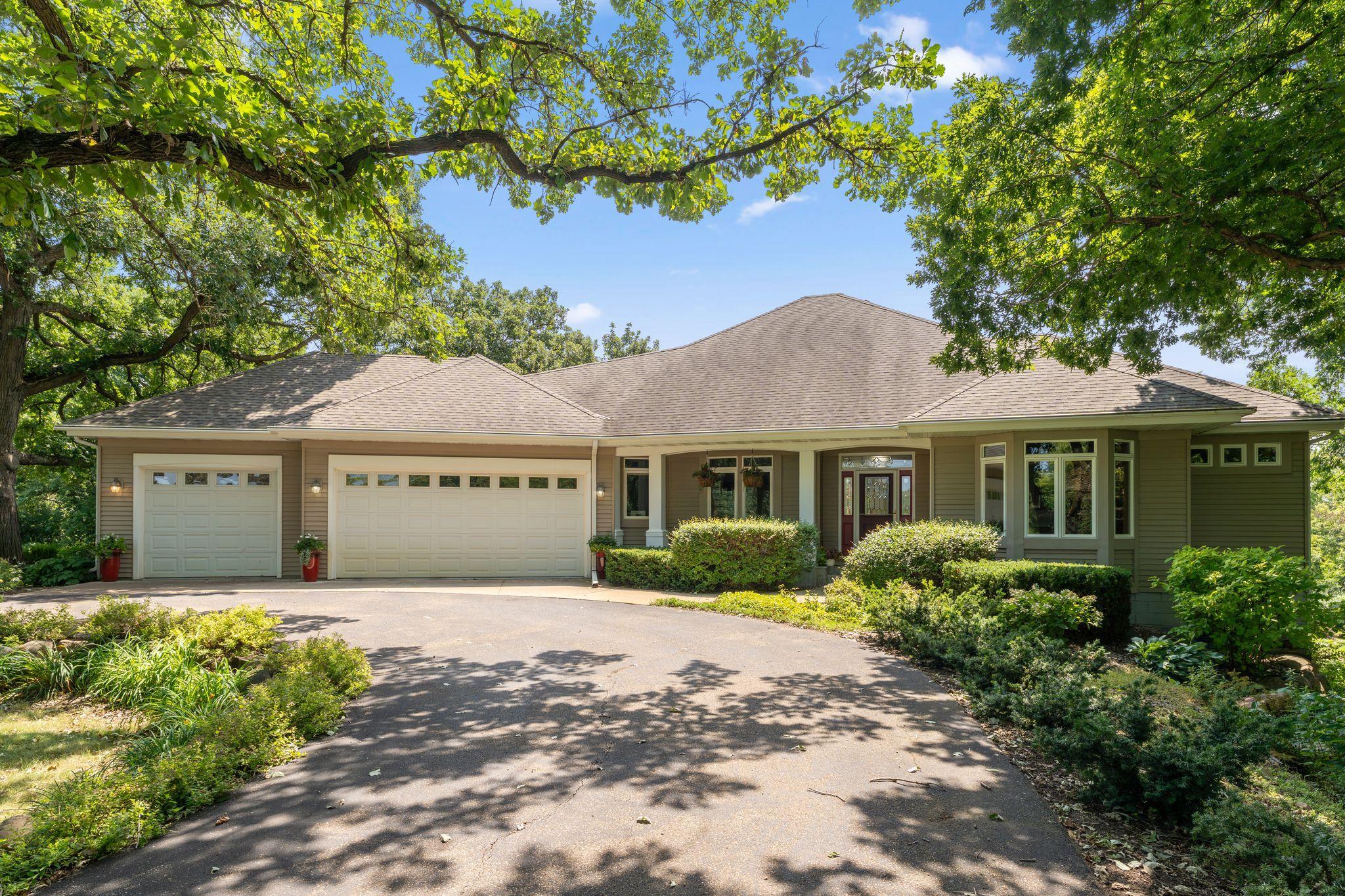 View of Residential at 10035 Woodhill Boulevard, Lakeville MN 55044, Lakeville (2 of 55) - Mike Wilen | Minnesota Team Real Estate